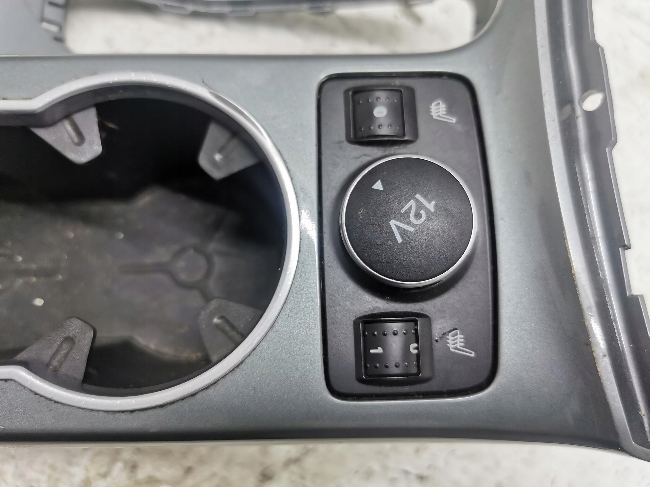 TUNEL mitte FORD C-MAX II CV44S045M18ABW EU