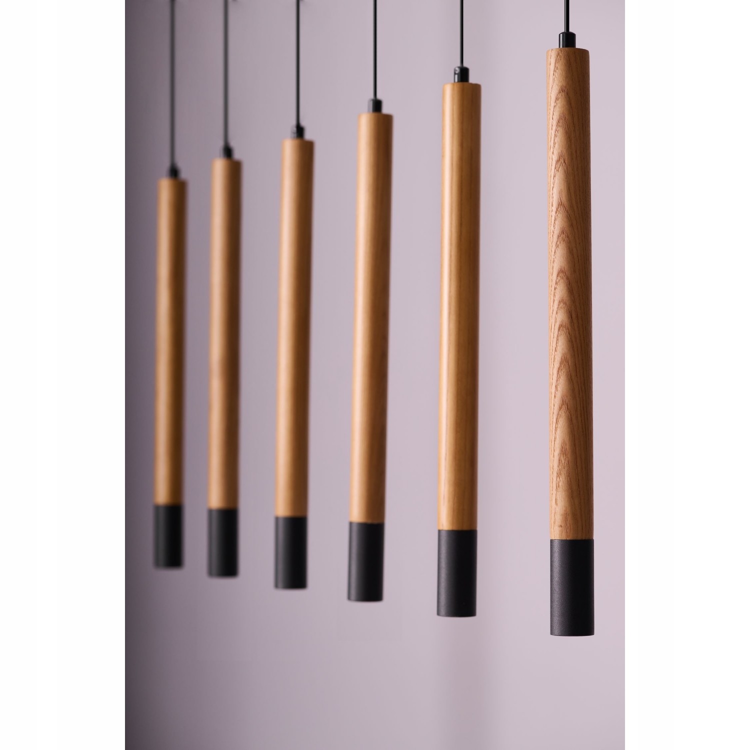 Moderný previs s prírodným dizajnom, podlhovasté tienidlo, kaučukové drevo Izolda 6