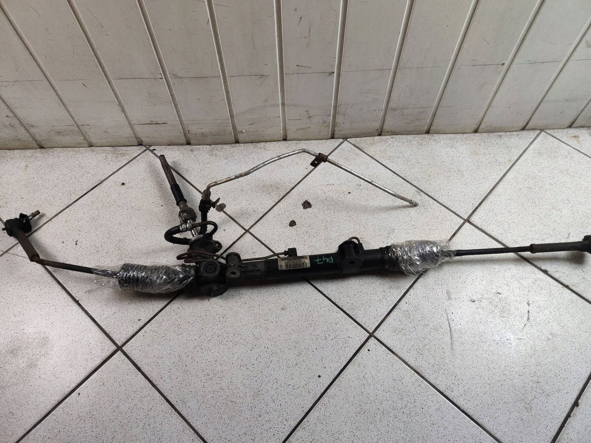 Boîter direction Chrysler Town and Country 5 2009 P05006523ACA