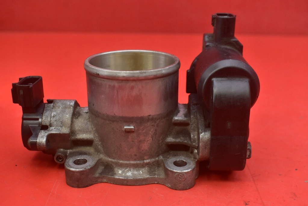 Valvola a farfalla TOYOTA AURIS 1 e 2.0 D-4D 126 KM 06-09