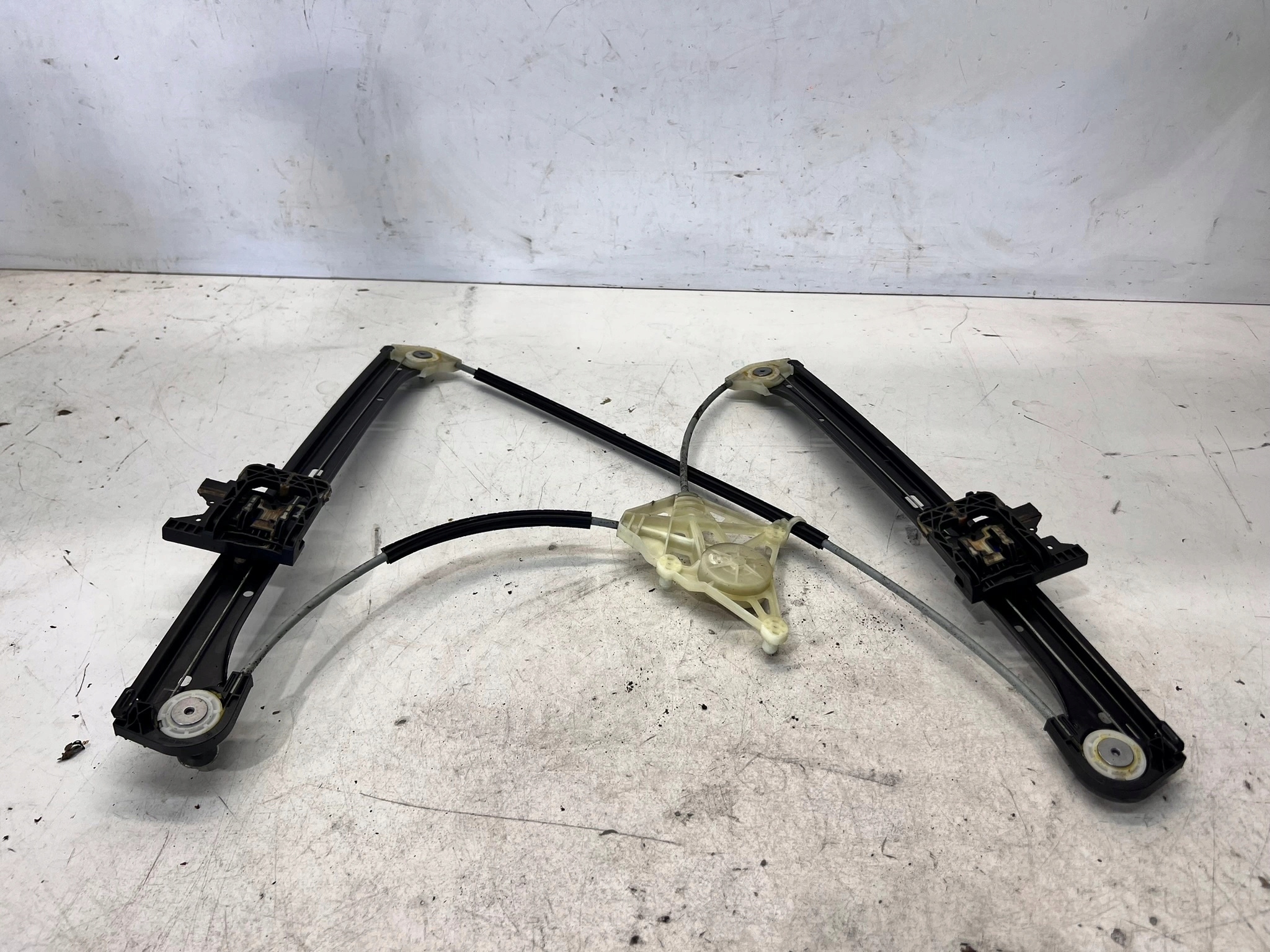 mechanism lifting windows right rear part AUDI 4M0839462A