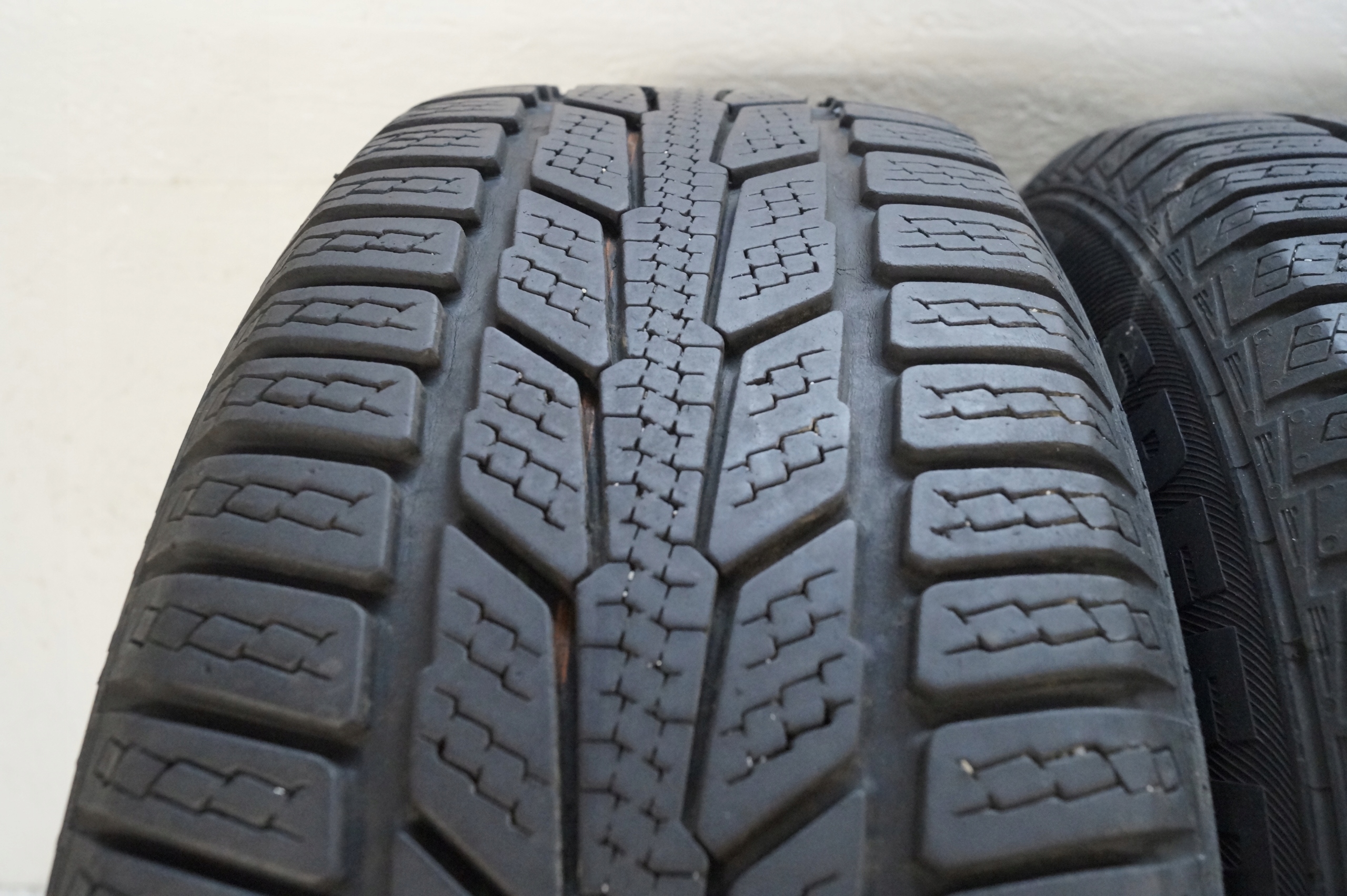 OPONY ZIMOWE SEMPERIT SPEED GRIP 195/65R15 4SZT Marka Semperit