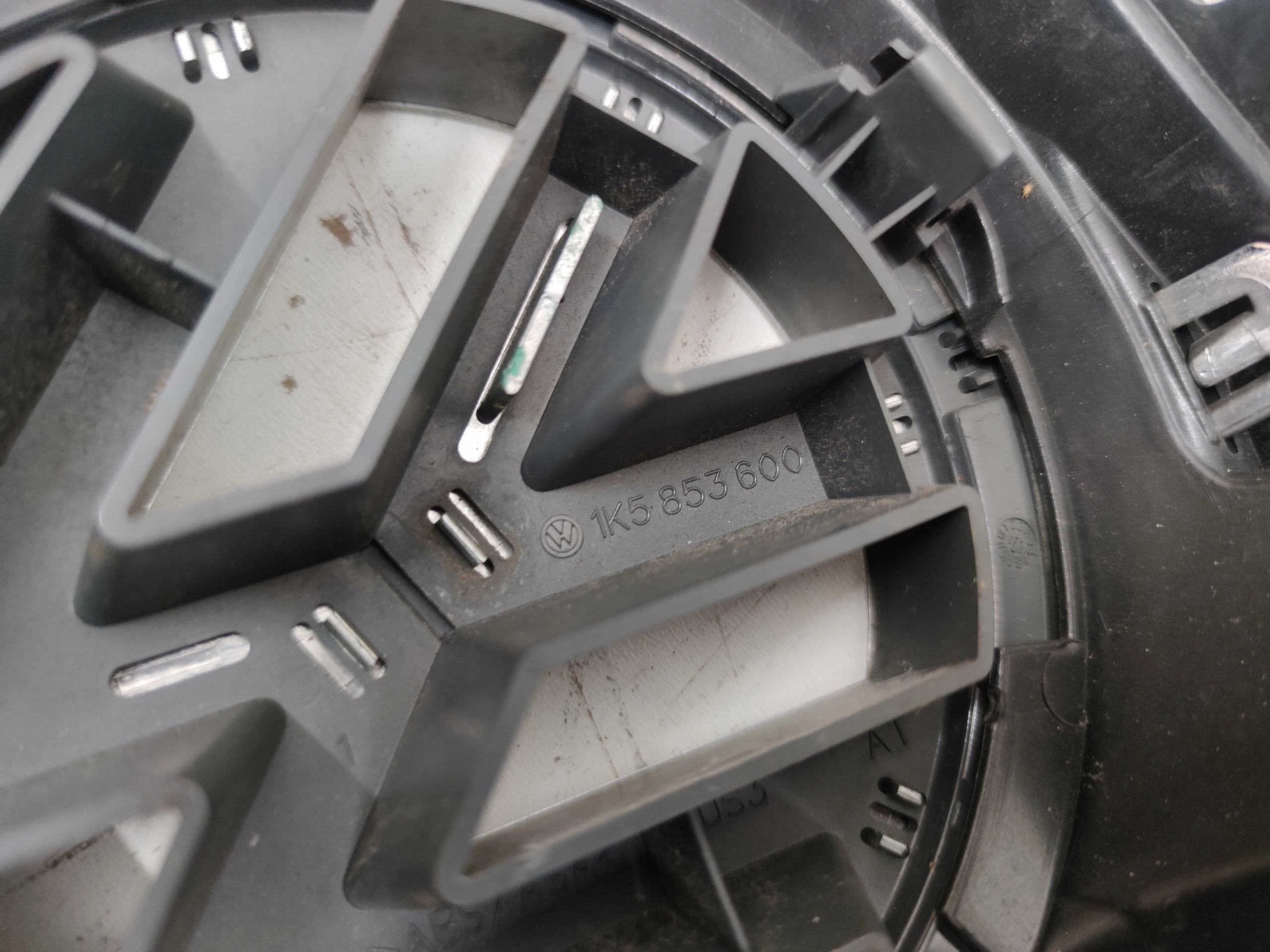 ATRAPA GRILL VW PASSAT CC 3C8 Kolor czarny