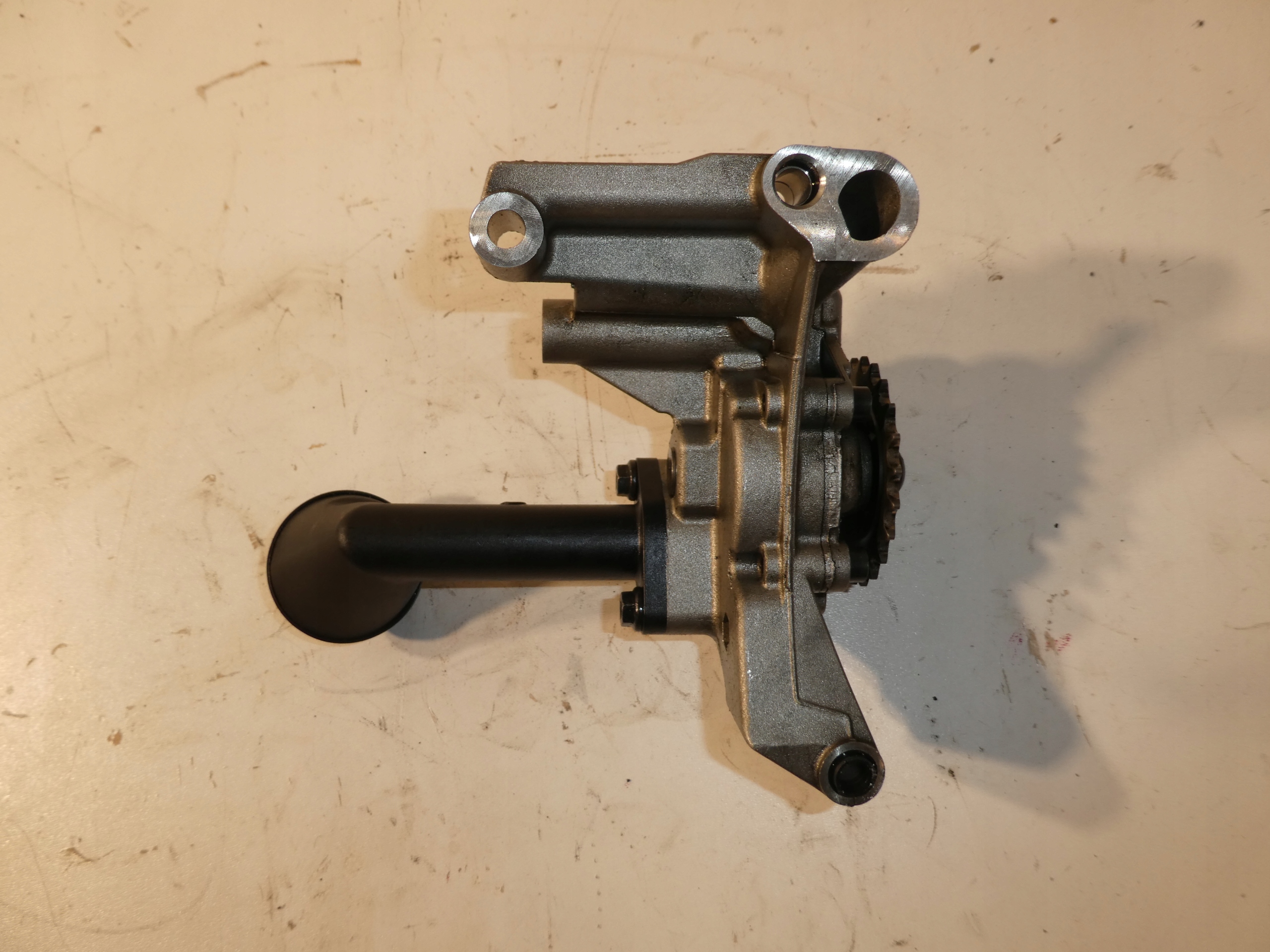 ÖLPUMPE VW SEAT SKODA 038115105C