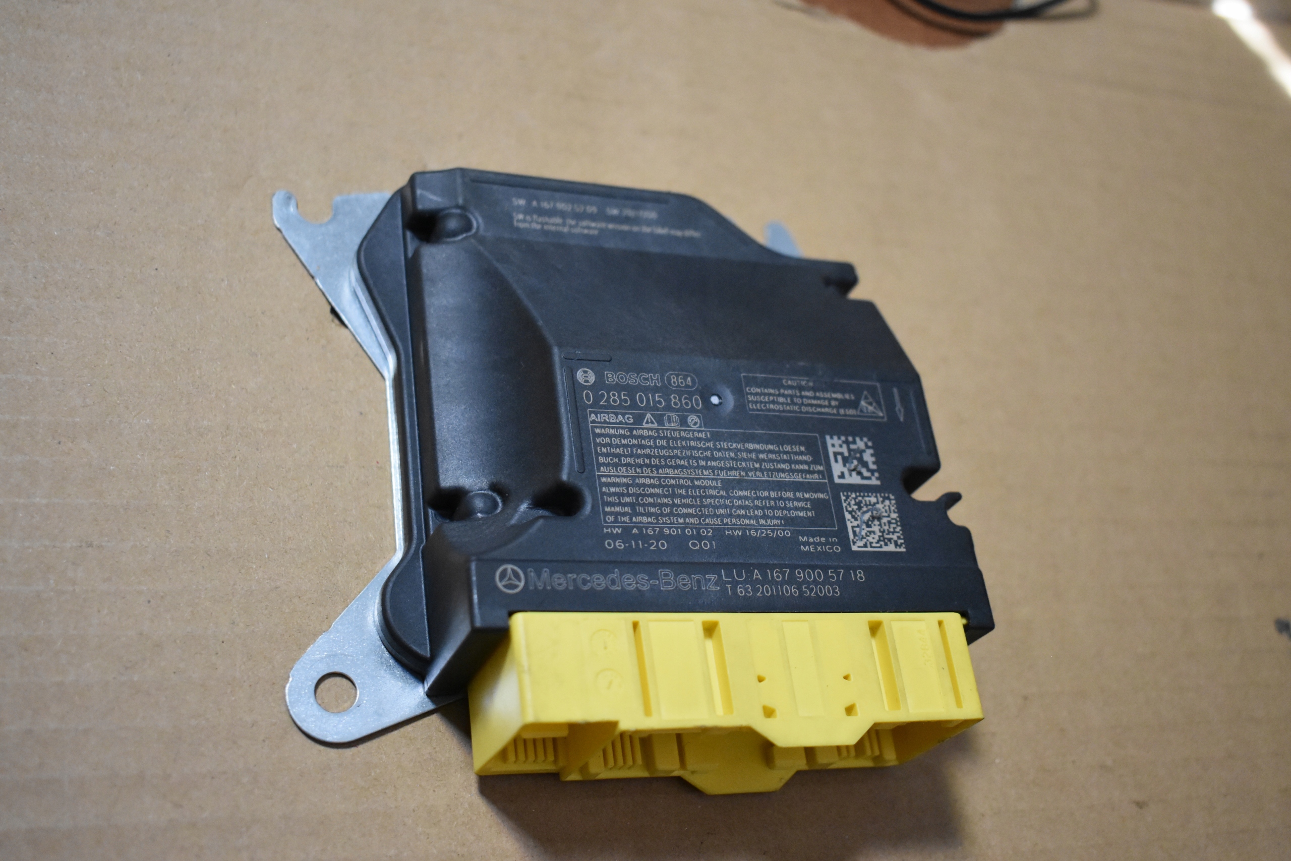 IDEALNY module control unit airbag MERCEDES W167 1 9