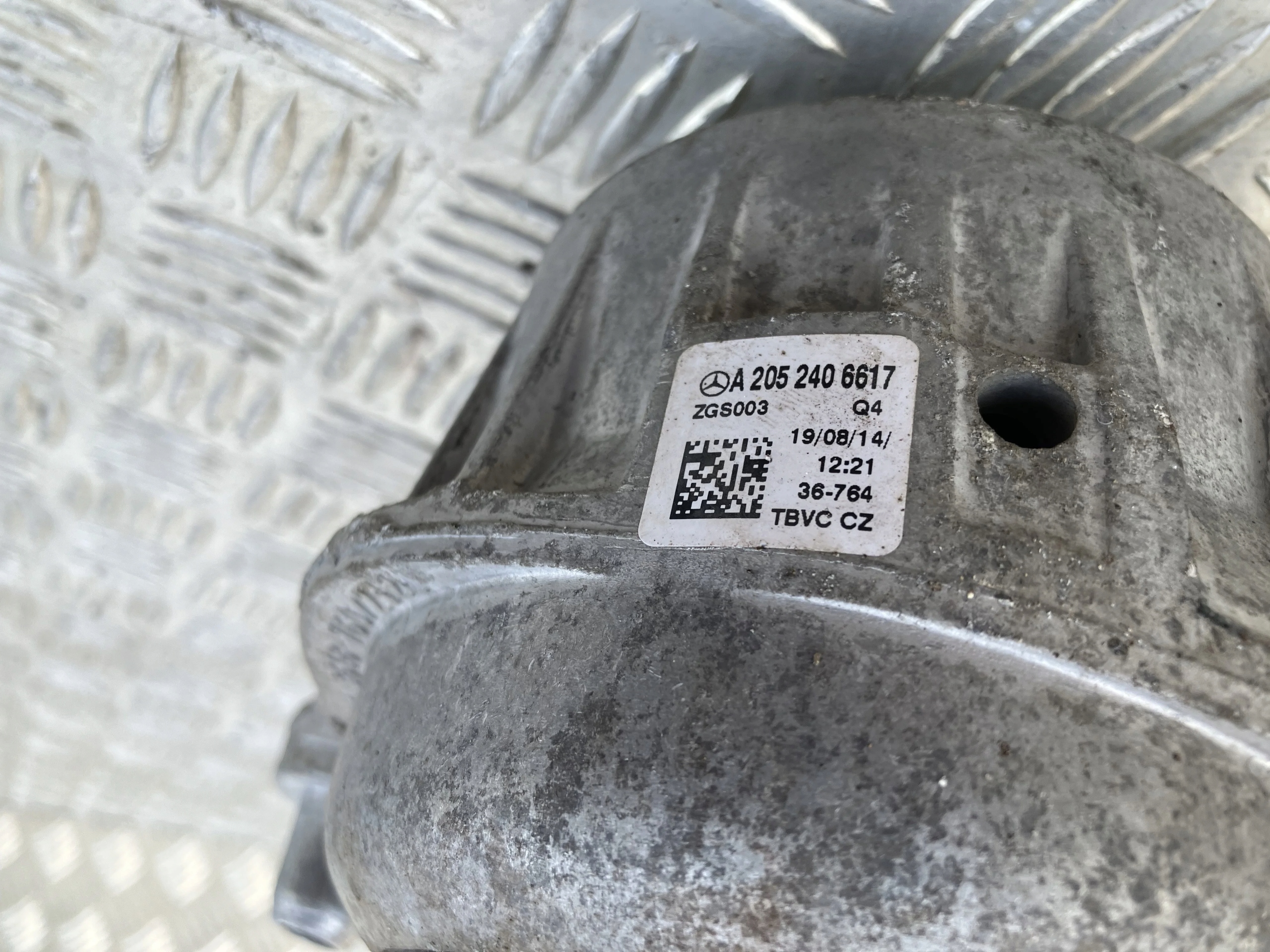 лапа подушка Двигателя C класс W205 2.2 CDI