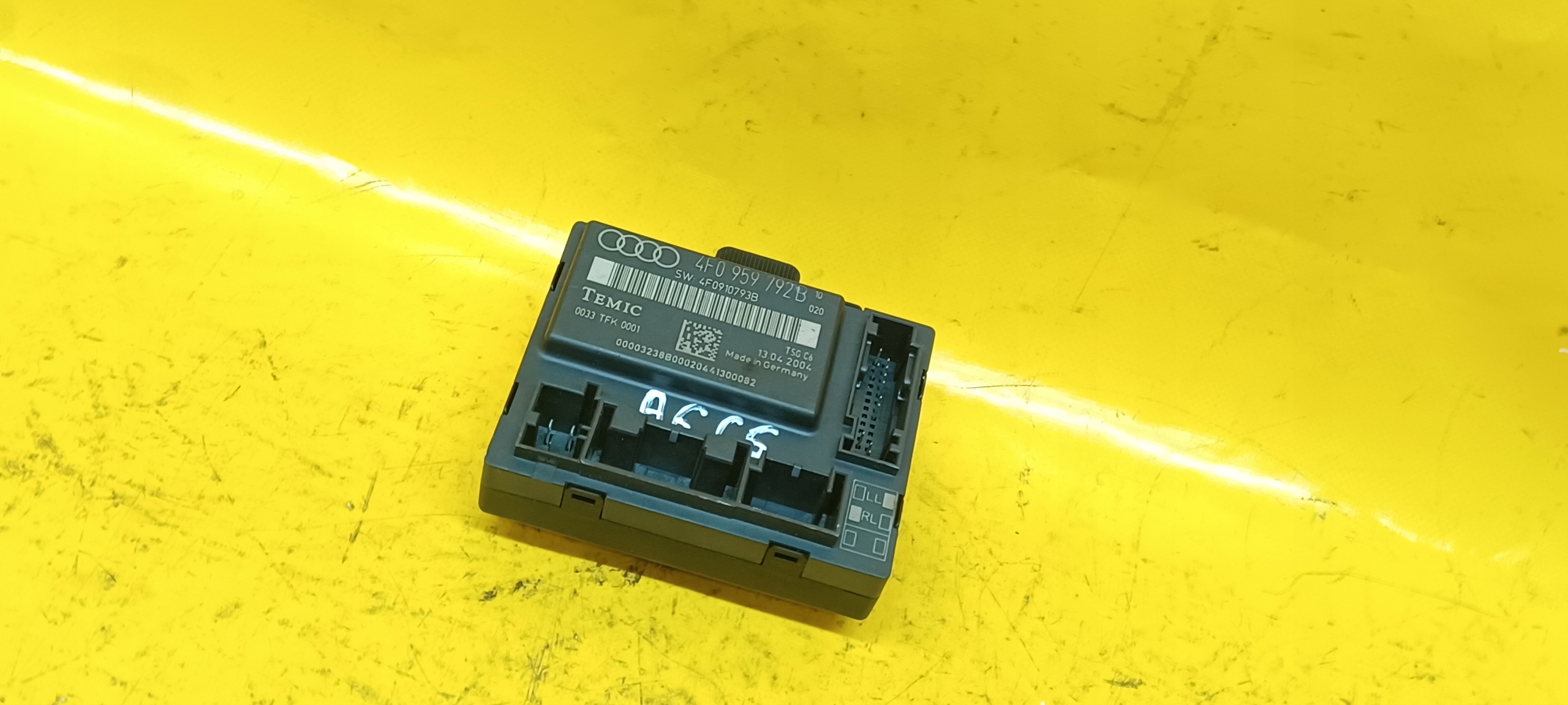 Модуль фари передній правий AUDI A6 C6 4f0959792b