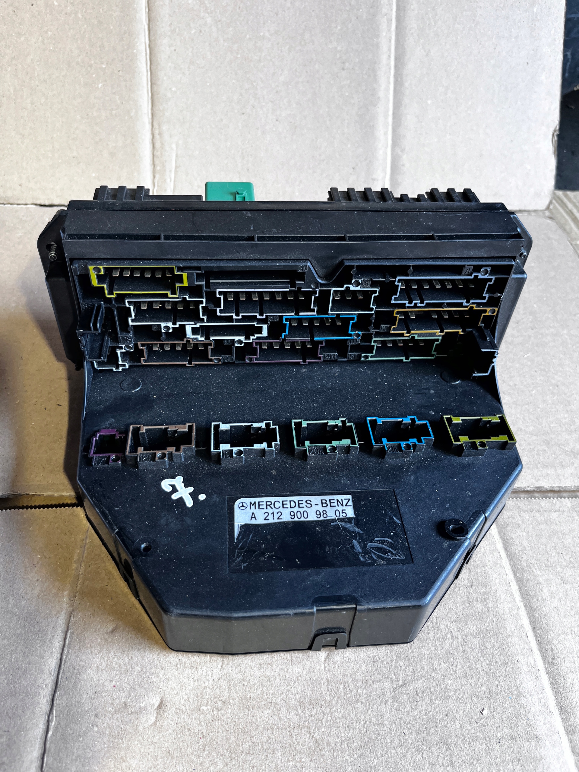 7 MERCEDES W212 MODUŁ SAM SKRZYNKA BEZPICZNIKÓW A2129009805