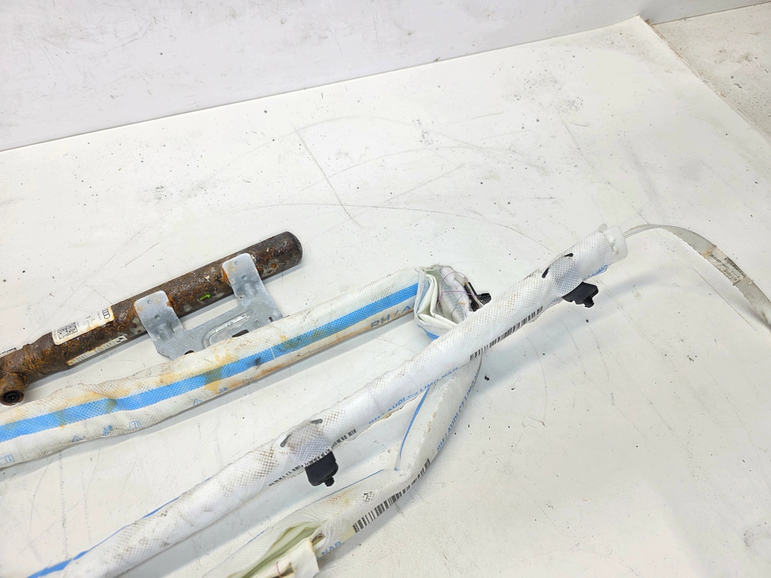 Dachvorhang Airbag rechts AUDI A6 C7 Sedan 4G5880742E Original