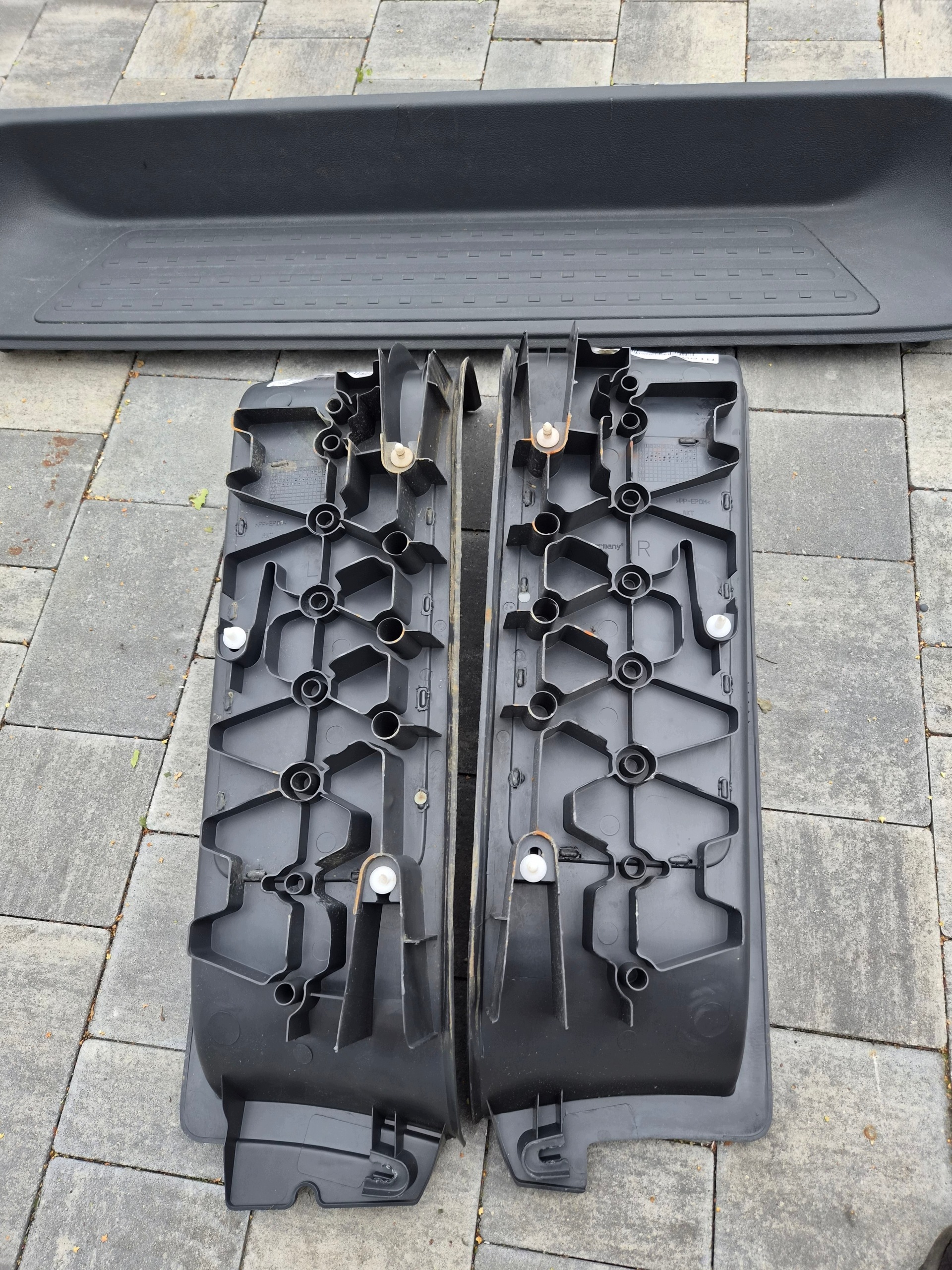 VW T5 T5LIFT T6 thresholds mouldings threshold stopnie Multivan stan bdb cena za szt.