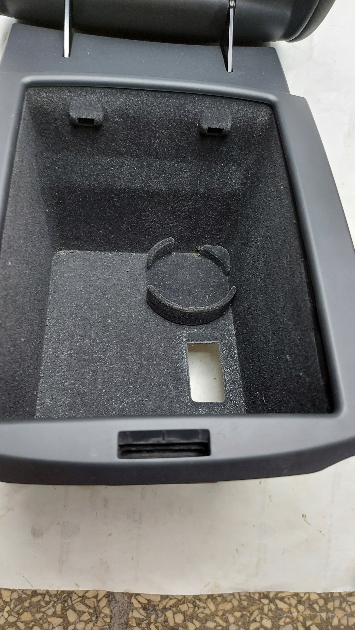 armrest passenger compartment TUNELU SRODKOWEGO AUDI A8 D4 4H black leather OE EU