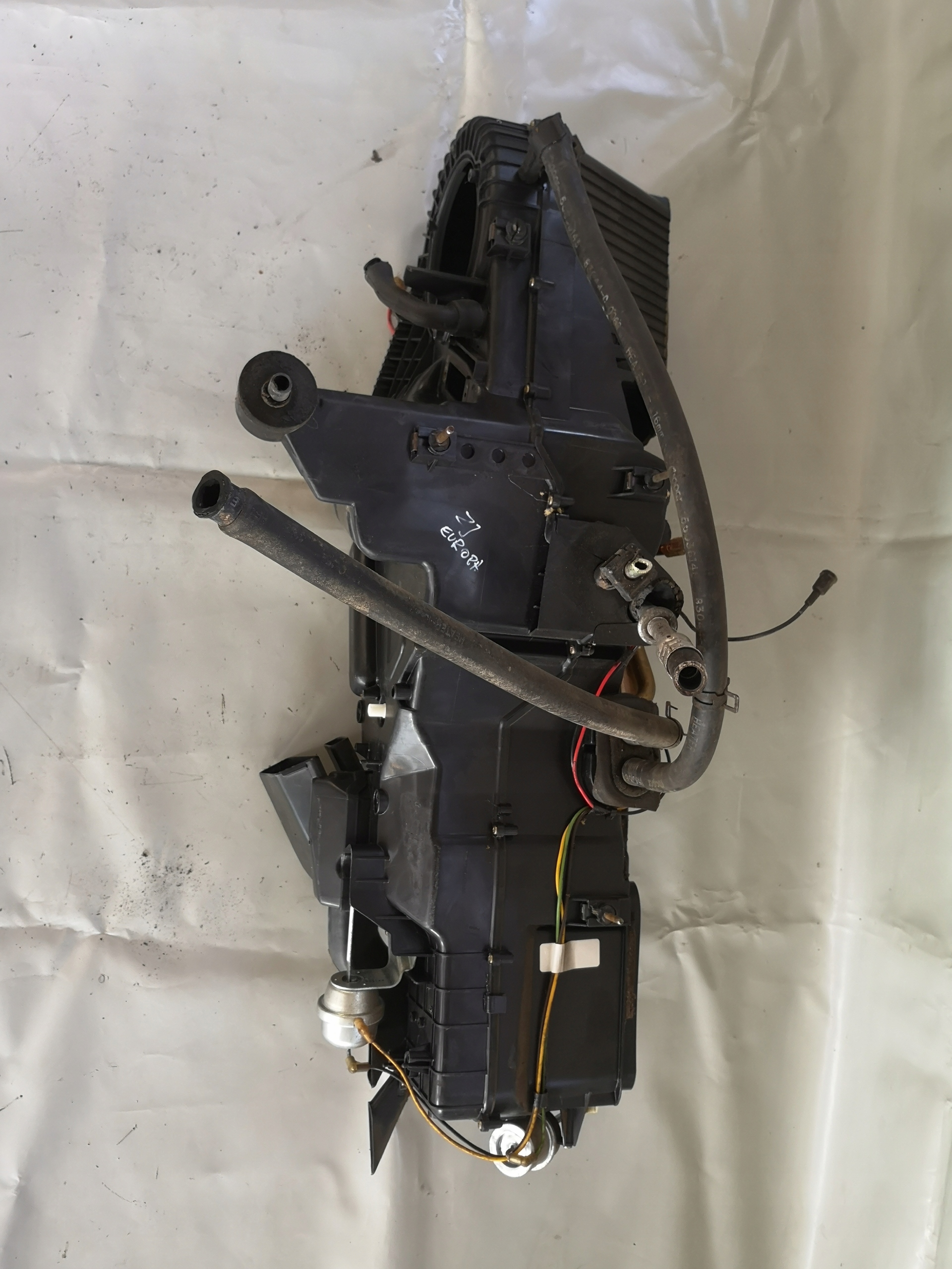 JEEP GRAND CHEROKEE ZJ 4.0 ОБОГРЕВАТЕЛЬ ЕВРОПА