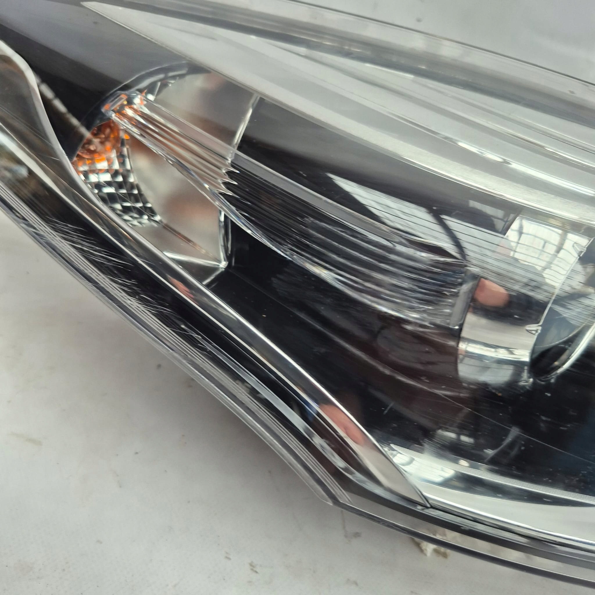 RENAULT MEGANE III LIFT 14- light right front front lens 260100923R