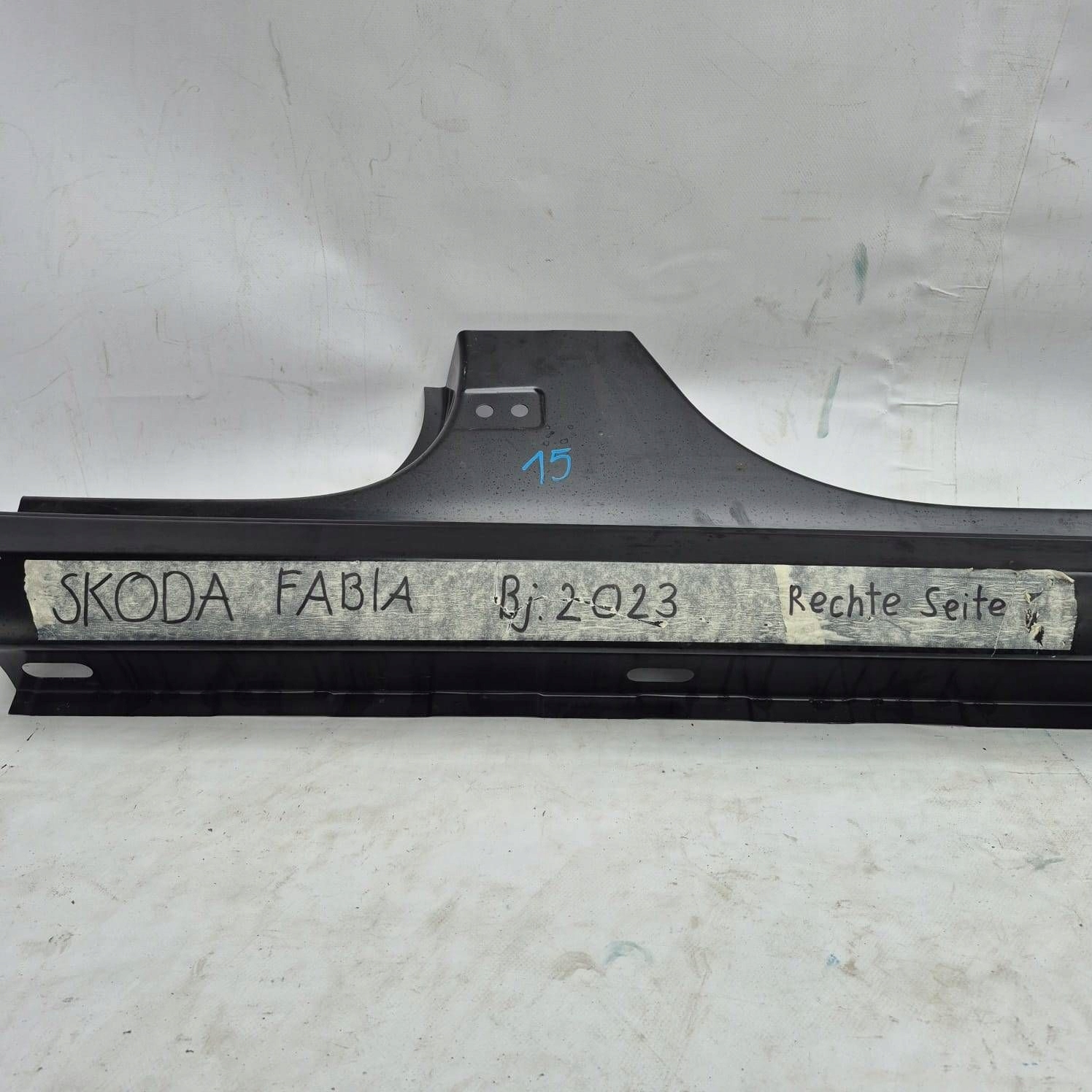 SKODA FABIA IV 4 6V 21- threshold right side