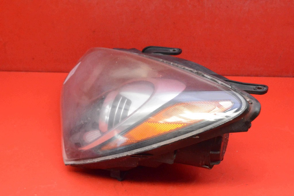 REFLEKTOR left light front lens EU 92101-2M5 HYUNDAI GENESIS and LIFT 11