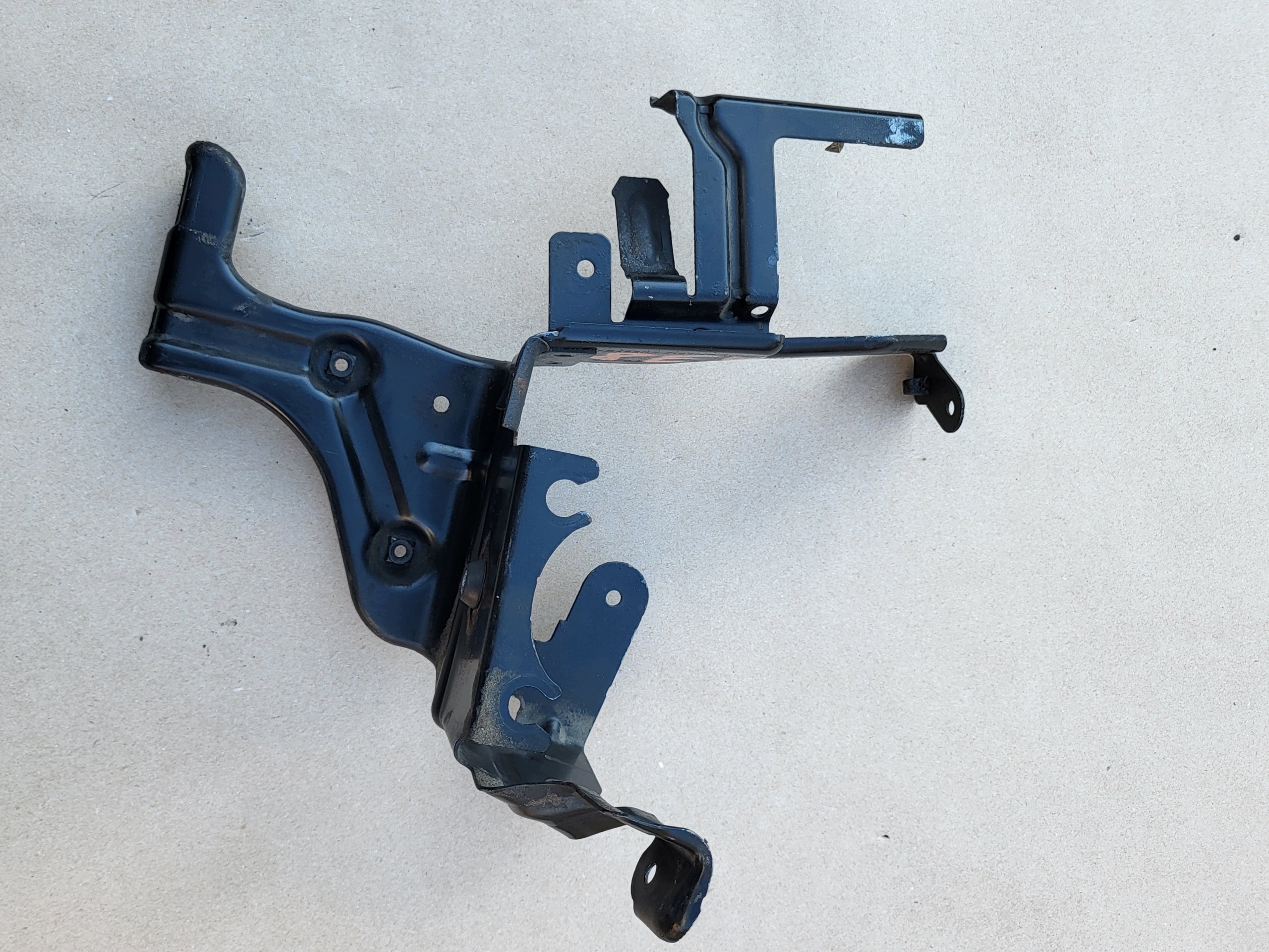 holder bracket console POMPY ABS AUDI A4 B6 B7 1.8 T 8E9 AVANT OE
