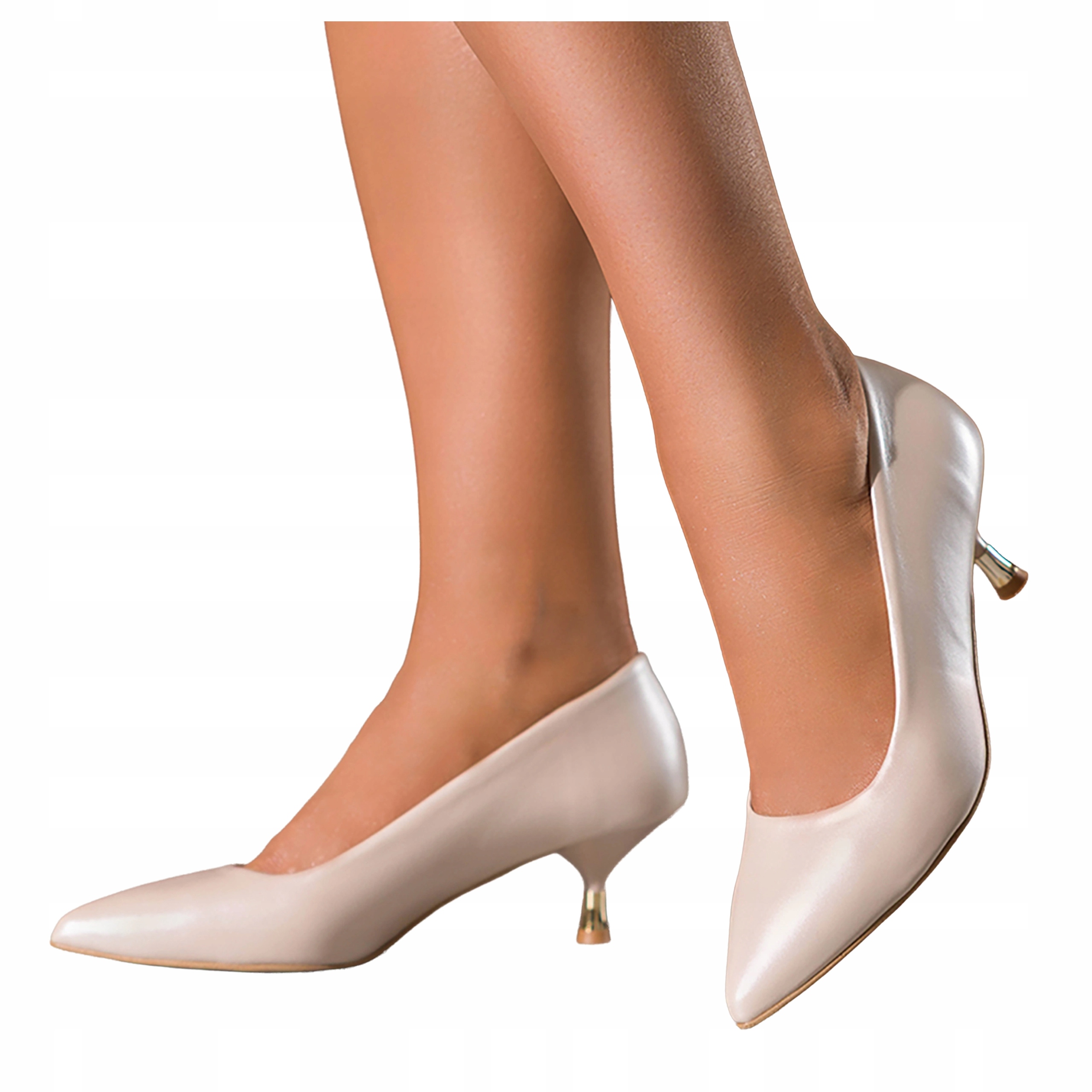 Béžové dámské kožené lodičky Perleťová povrchová úprava Zlatý podpatek Sklenička r 36