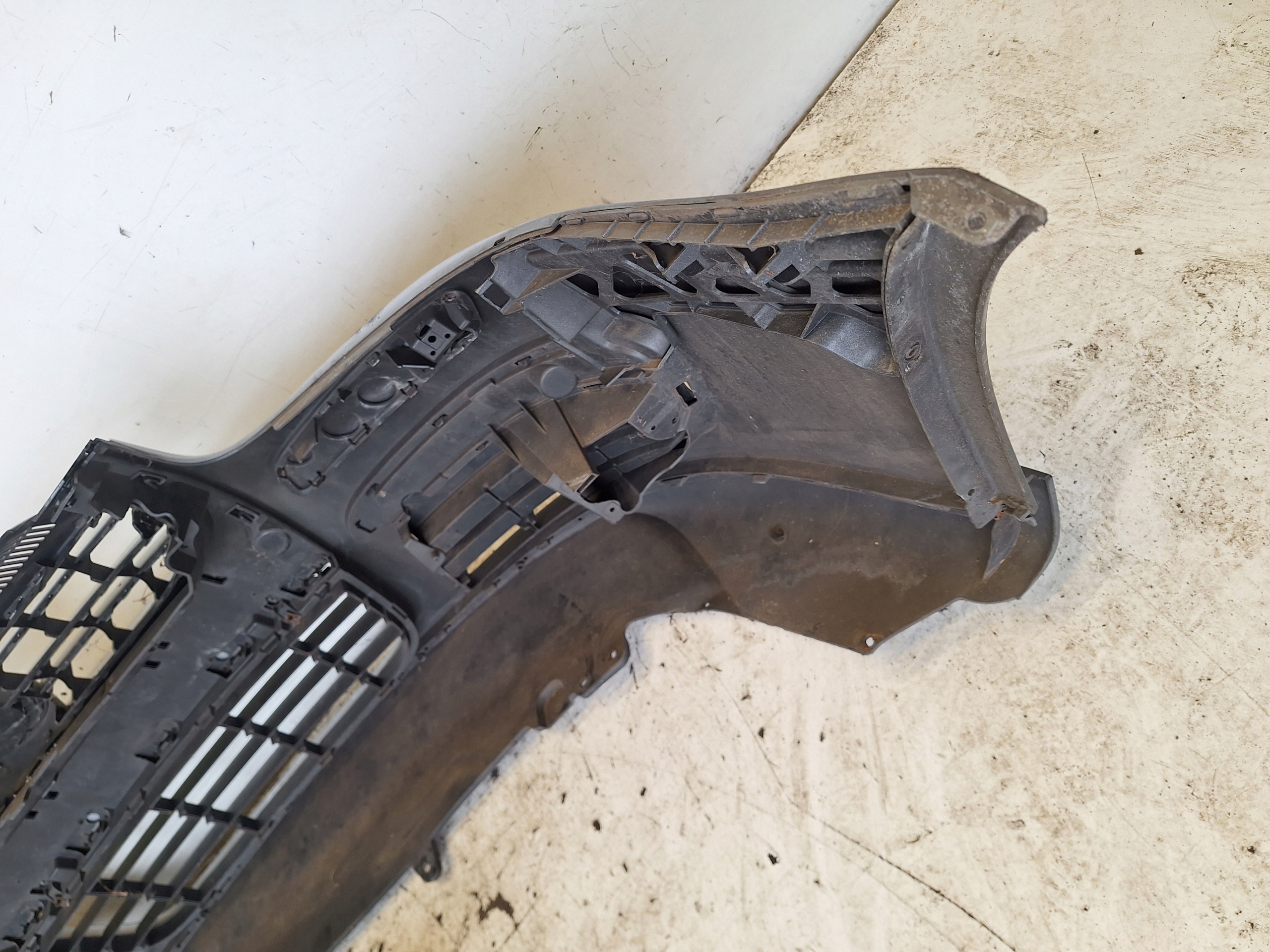 VOLKSWAGEN JETTA GOLF V KOMBI 05-10 bumper