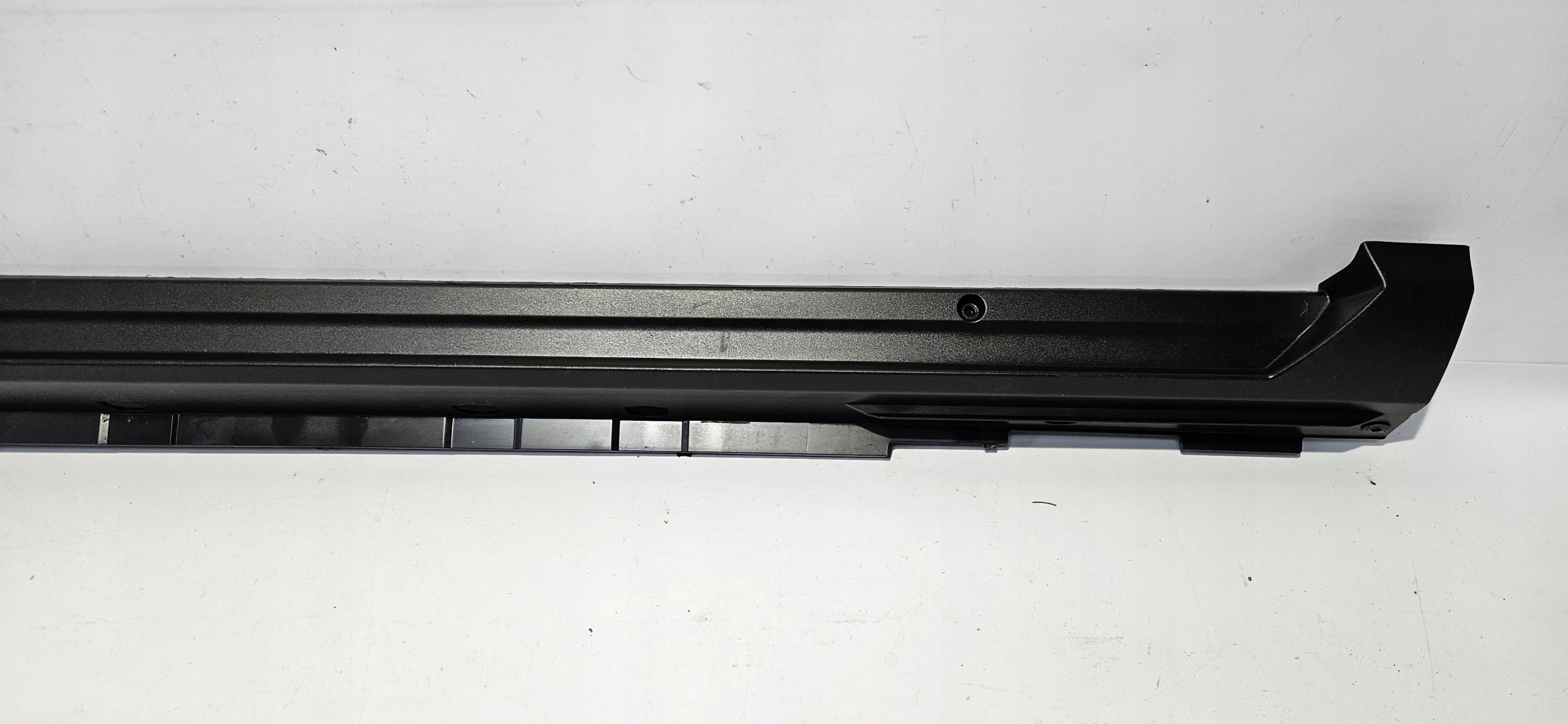moulding threshold right TOYOTA YARIS CROSS 20