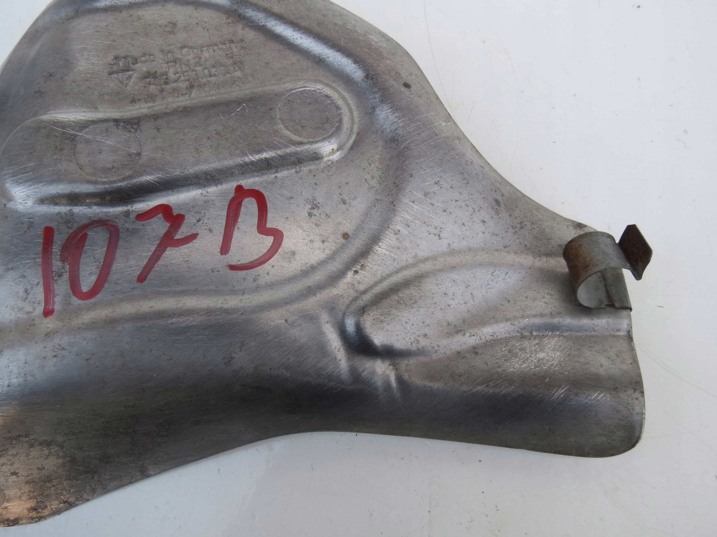 Blende Abdeckung TERMICZNA PORSCHE CAYENNE 4.8 V8 7L5253038A