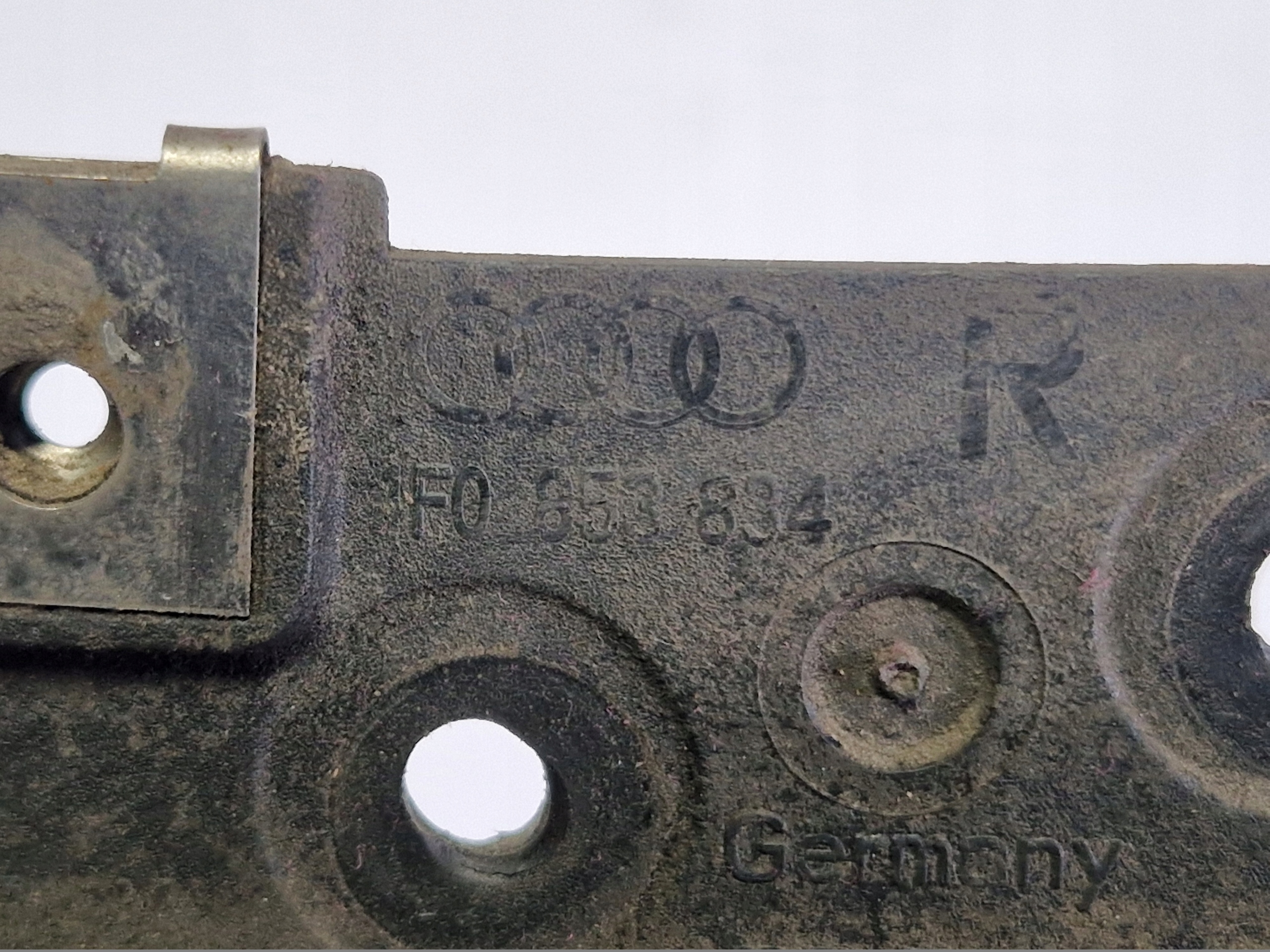 mudguard flap right rear part AUDI A6 C6 A6C6 4F0853834