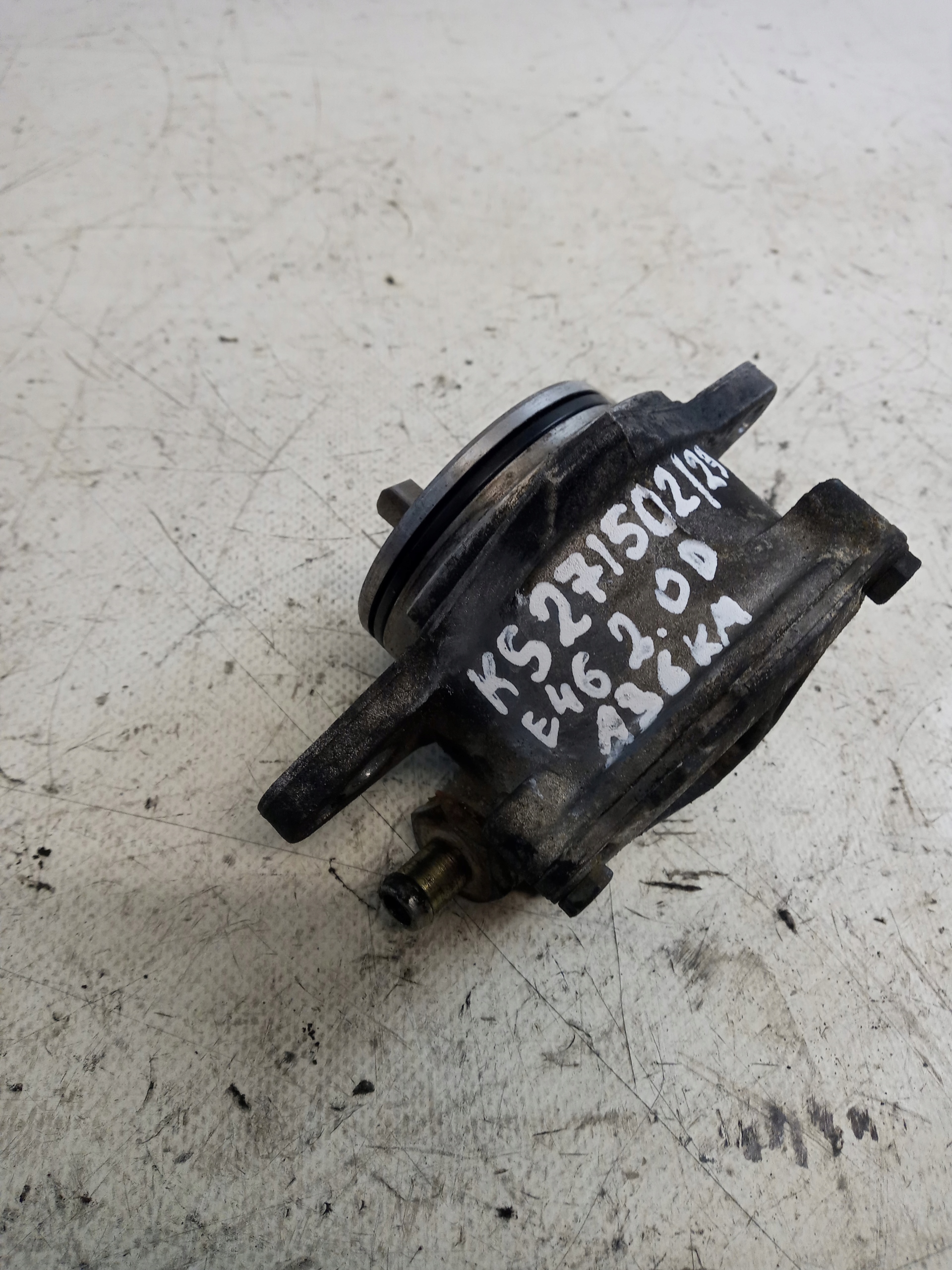 pump VACUM BMW E46 320D 2.0D 136KM