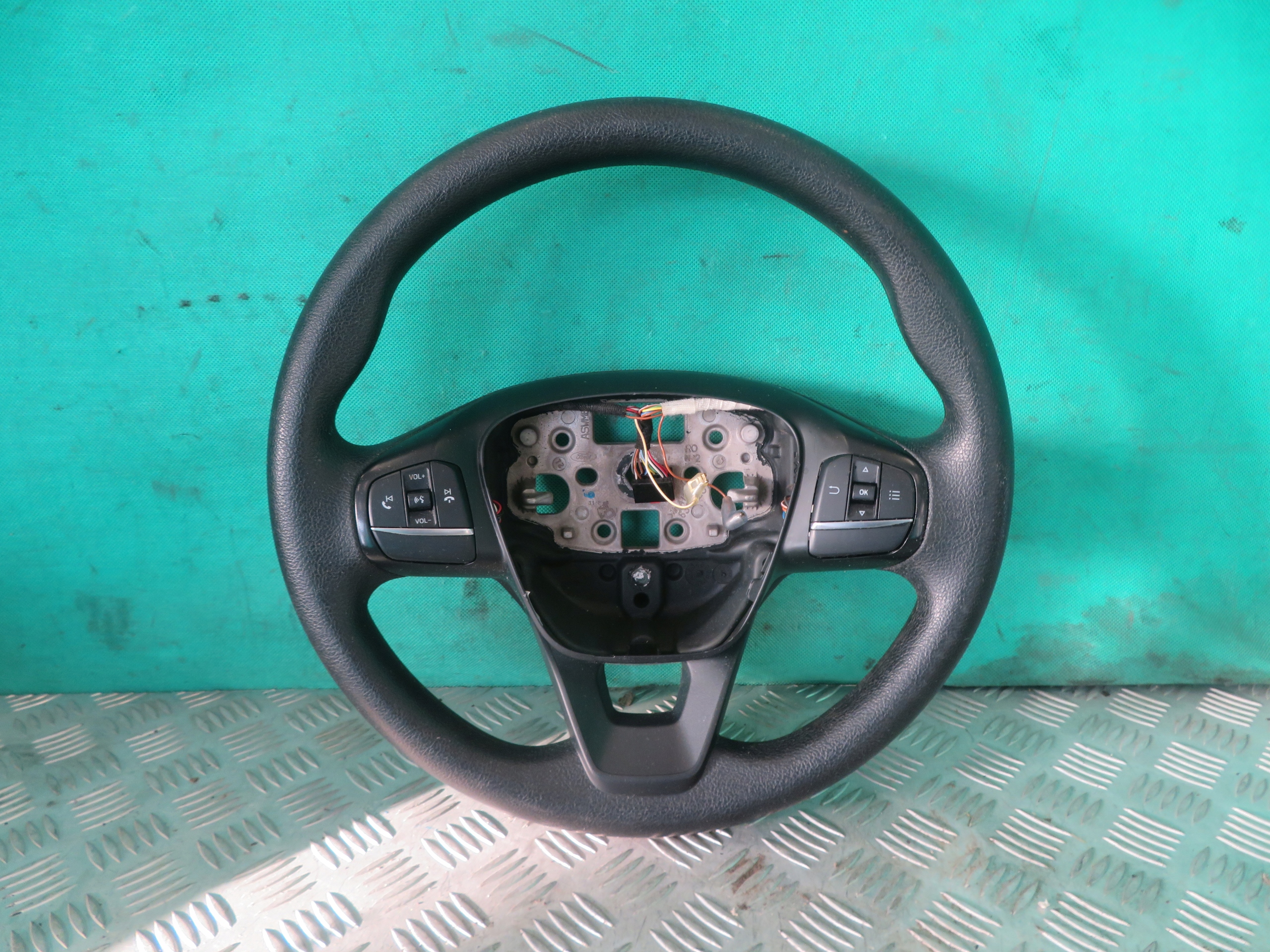 lenkrad MULTIFUNKCYJNA FORD TRANSIT 22R JK213600DA3ZHE