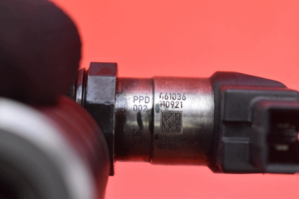 Einspritzdüse Einspritzdüse 03G130073S VW PASSAT B6 2.0 TDI 140 KM 05-10