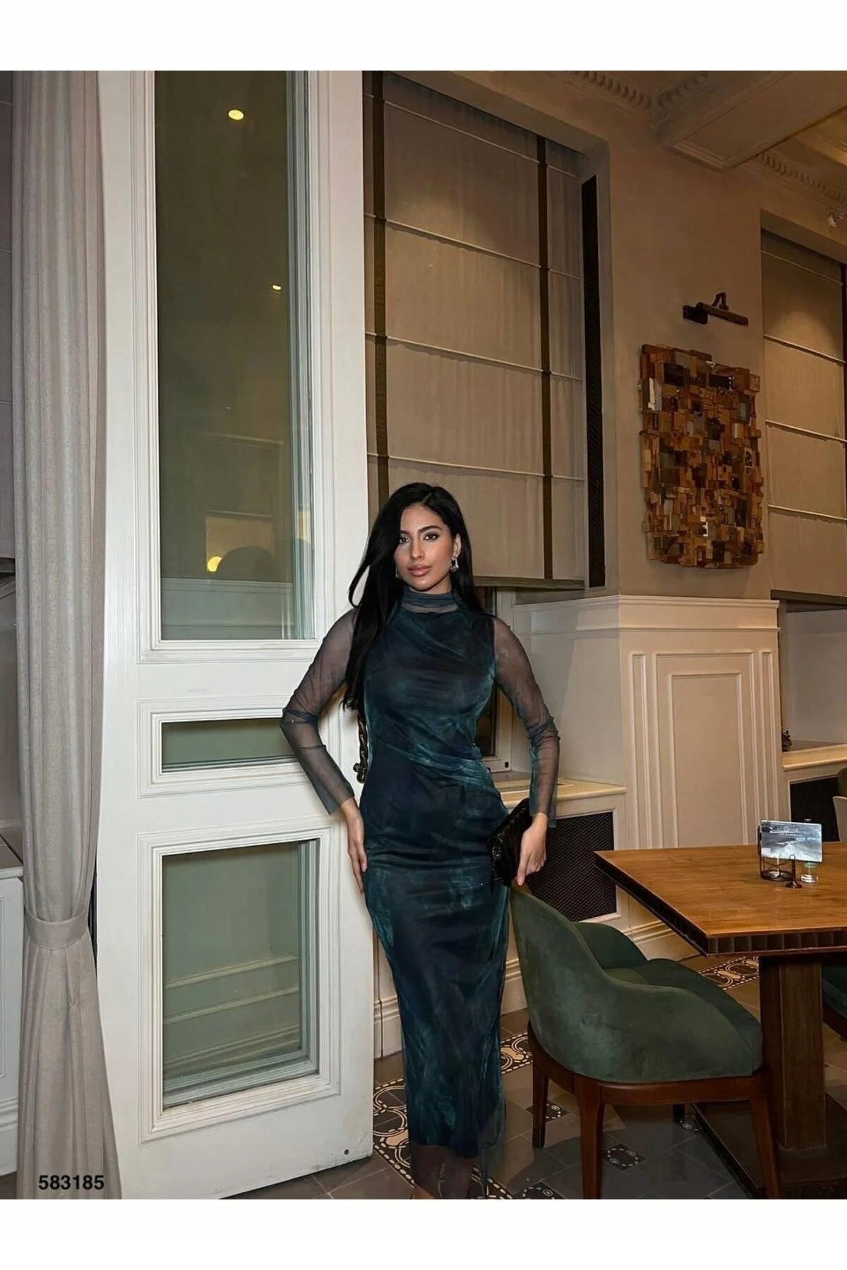 Elegantní Šaty MIDI S Průsvitnými Rukávy A Rolákem M 5IA