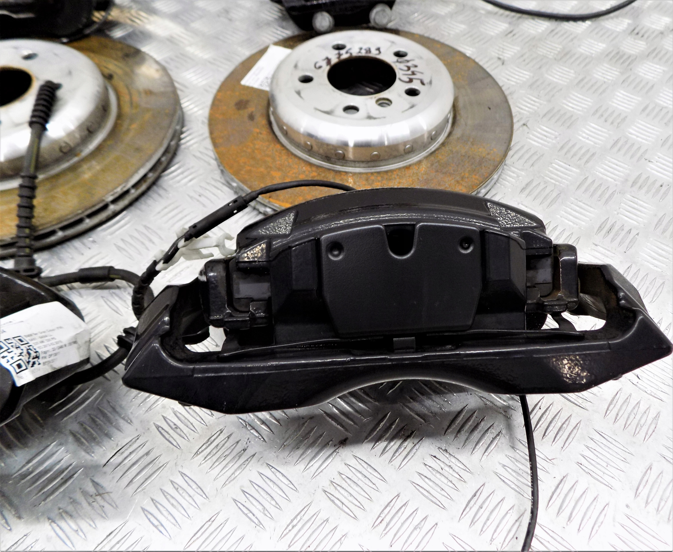 BMW F06 calipers discs brake rear part