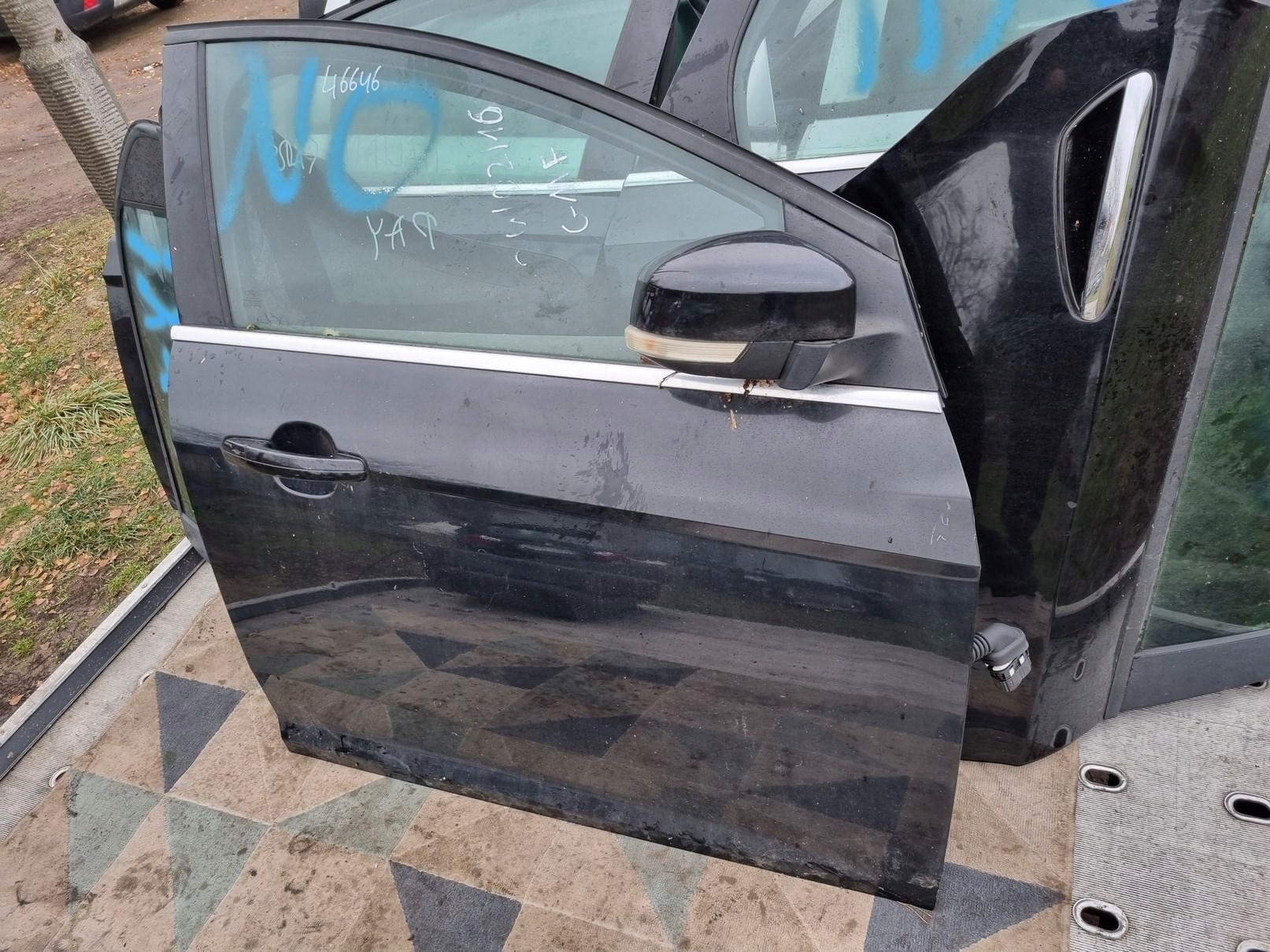 DRZWI PRAWY PRZÓD FORD FOCUS MK3 FB KOMPLETNE