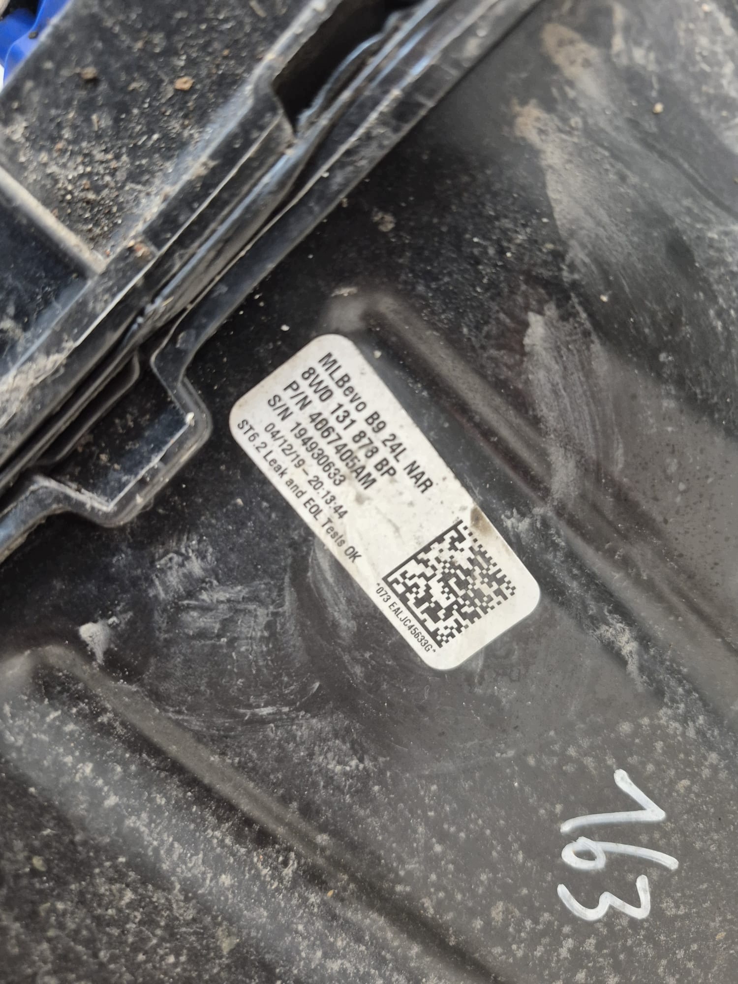 AUDI A4 B9 8W0 15- behälter PLNU ADBLUE 8W0131878BP