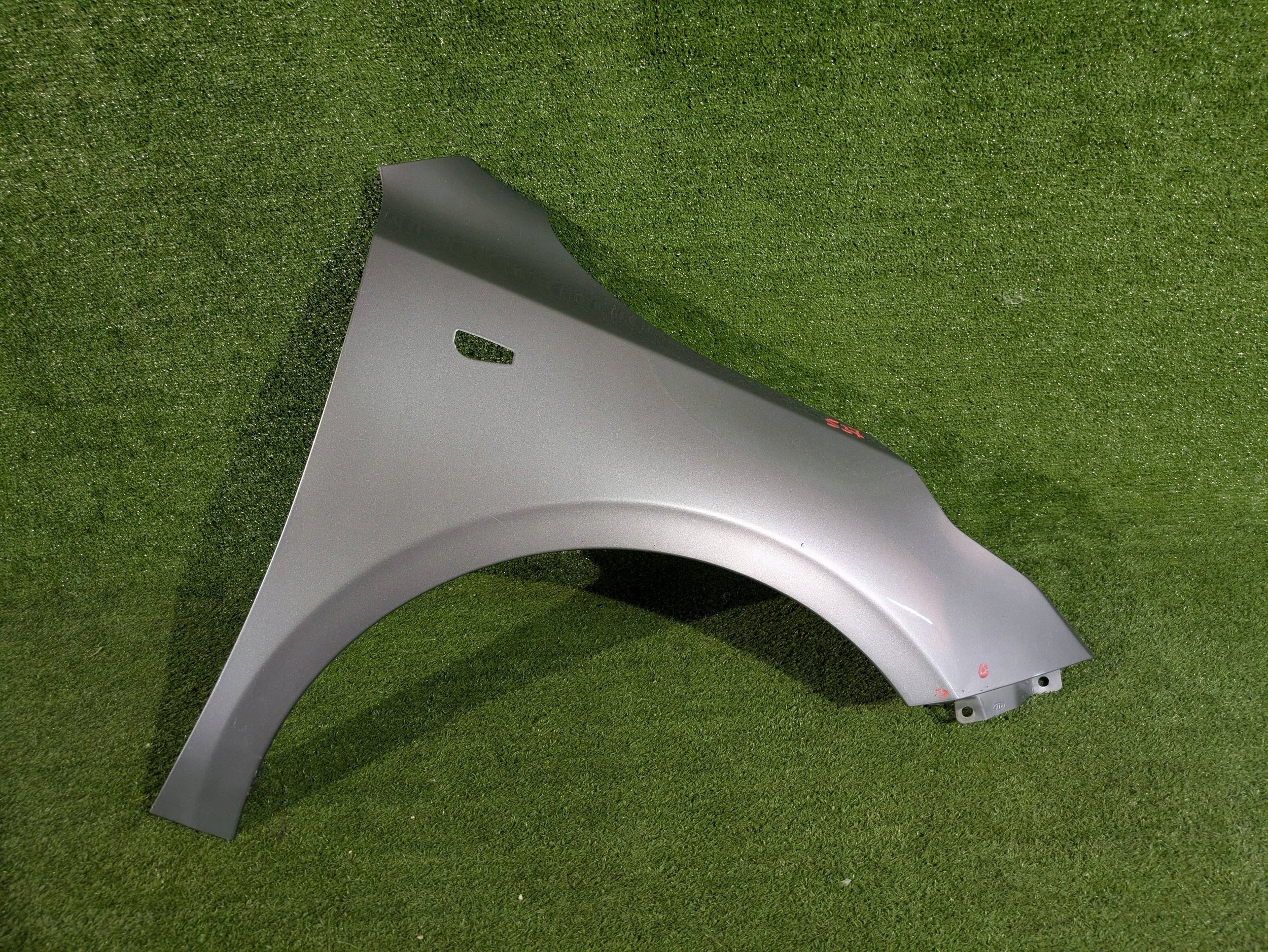 fender front right front KIA CEED III NR.537