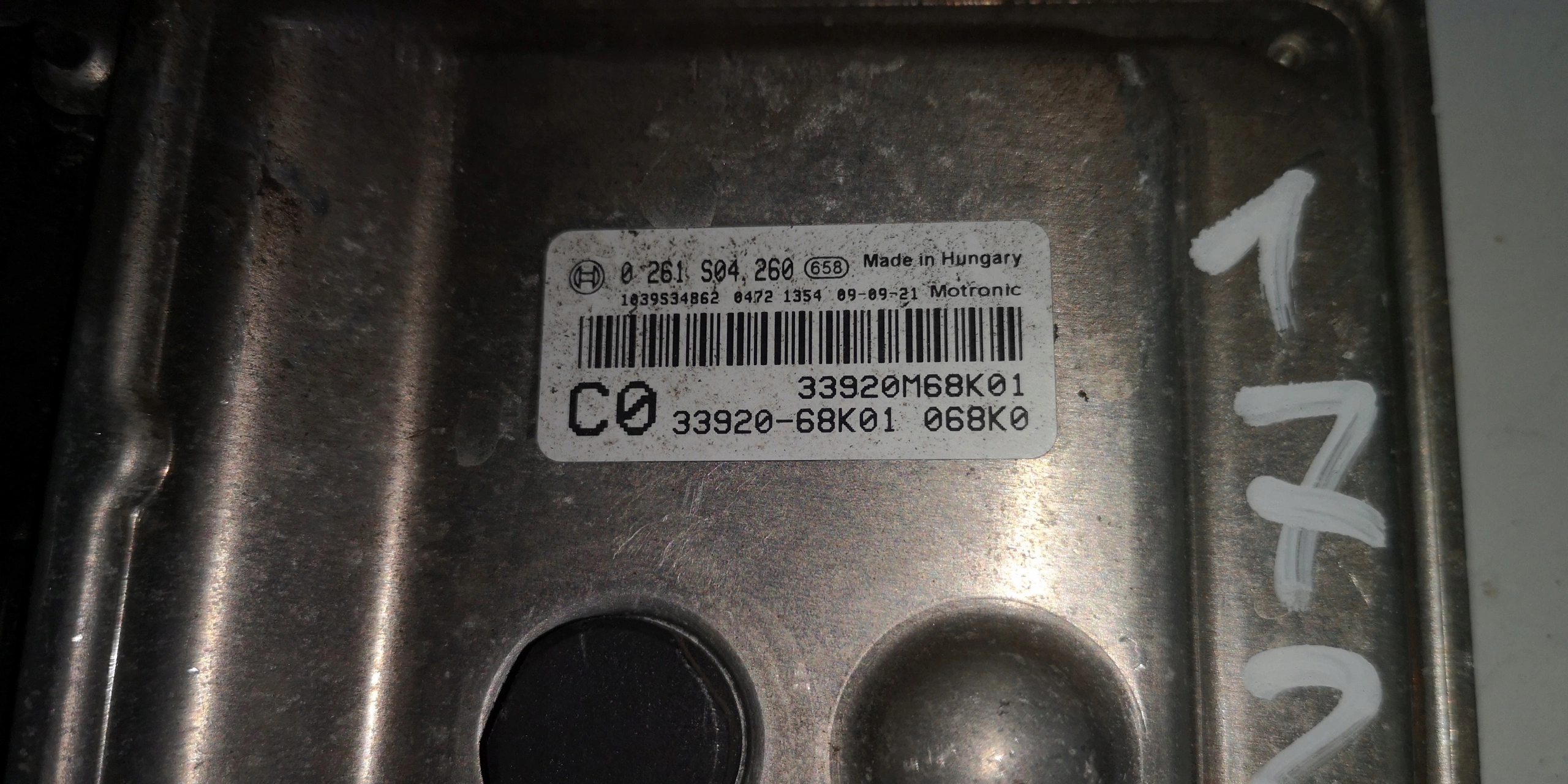 Computer ECU NISSAN SUZUKI 0261S04260 33920-68K01