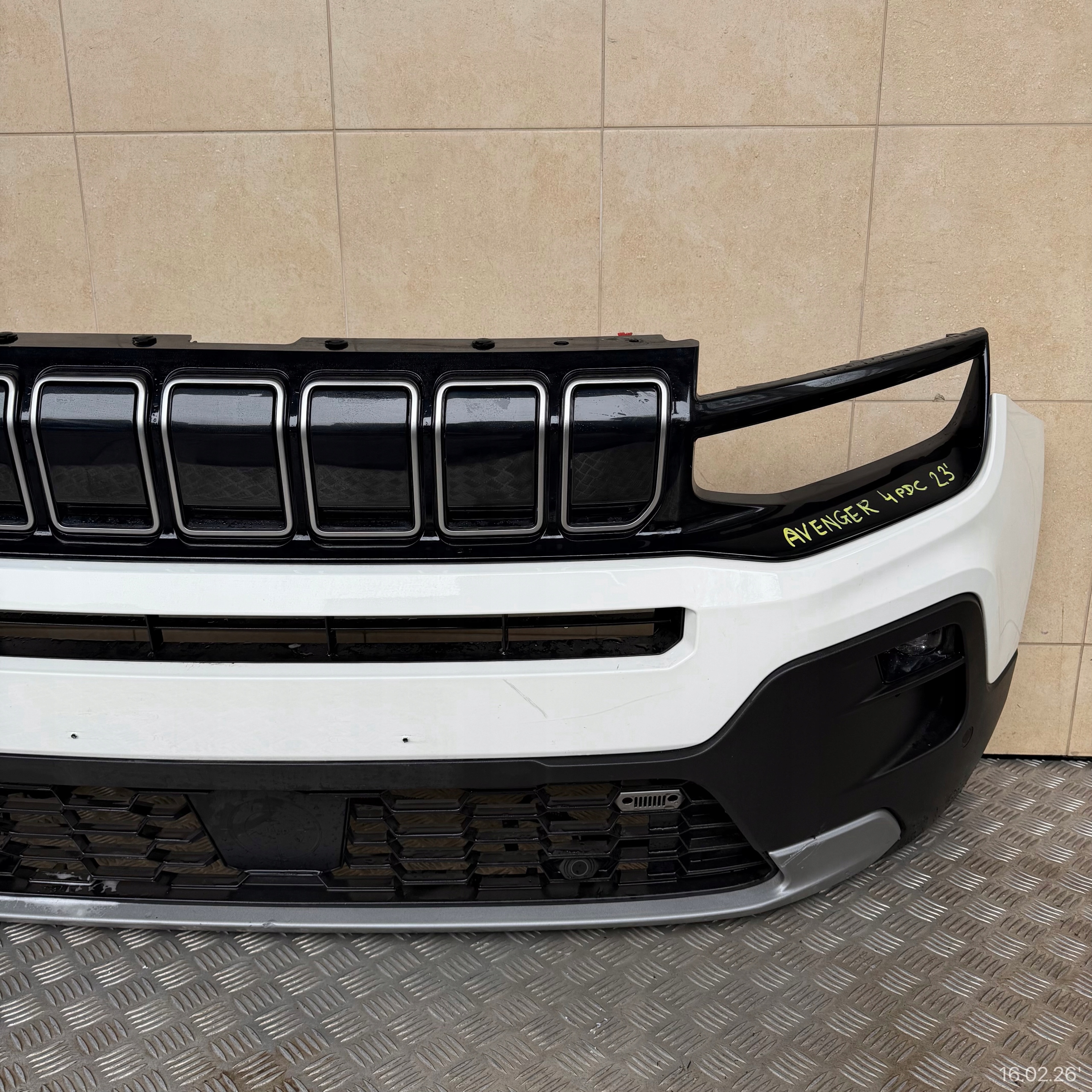 front bumper complete JEEP AVENGER 2023 ROK 4 PDC