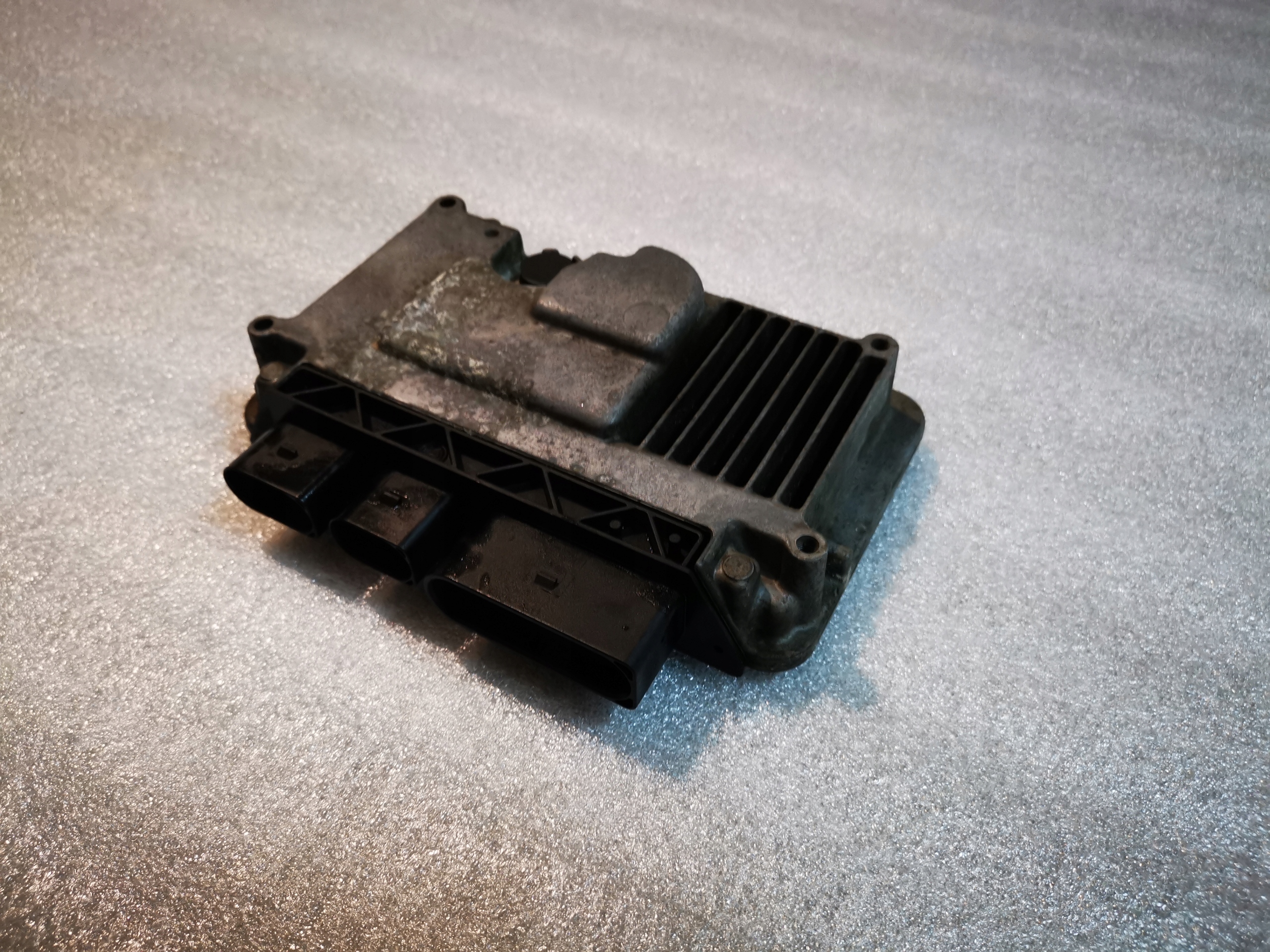 Modul sterowania maglownicy AUDI R8 4s 8K0907144N