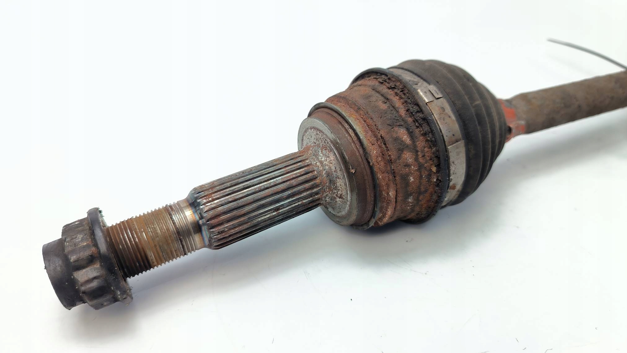 semi-axis right rear part 2.2 D-4D TOYOTA RAV-4 III
