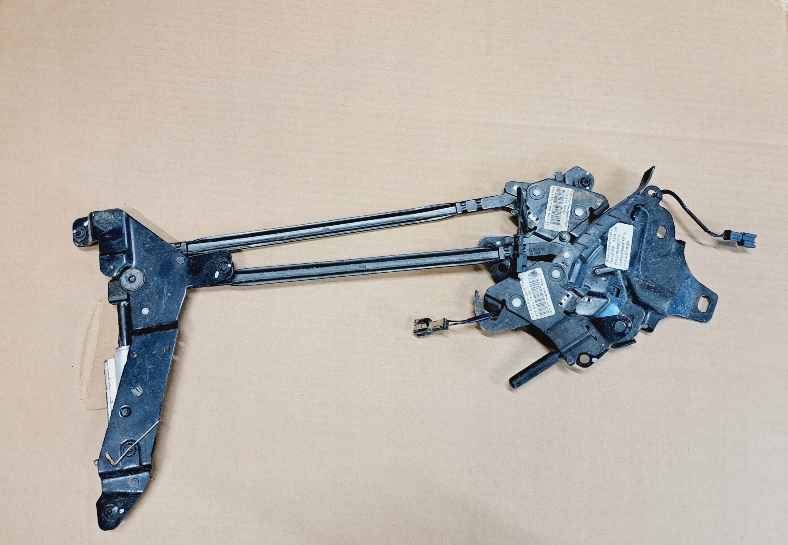 PEUGEOT 307 CC ZAMEK BLOKADA DACHU 10560790400
