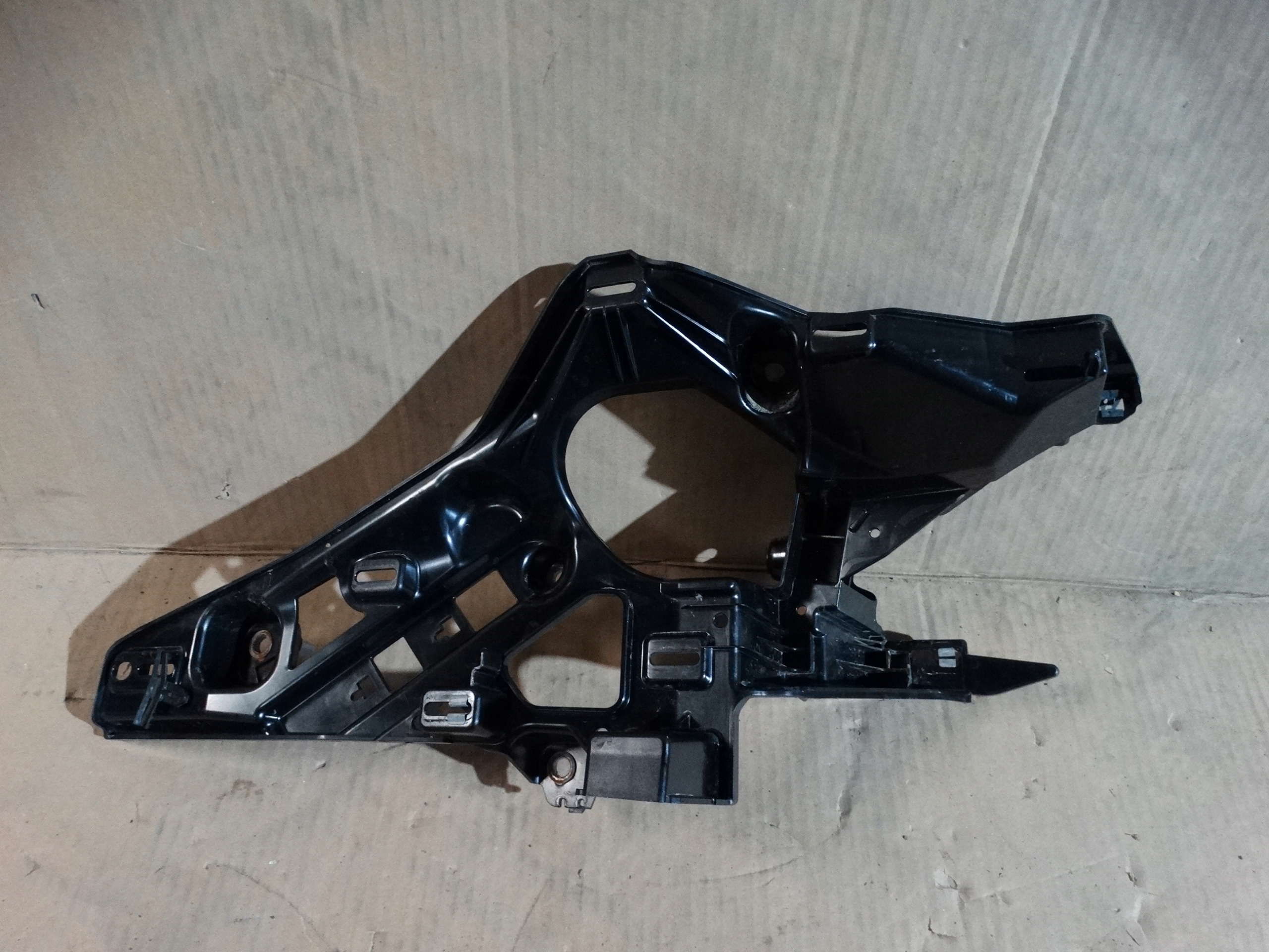 support holder boot rear left PORSCHE PANAMERA 974 SPORT TURISMO 1