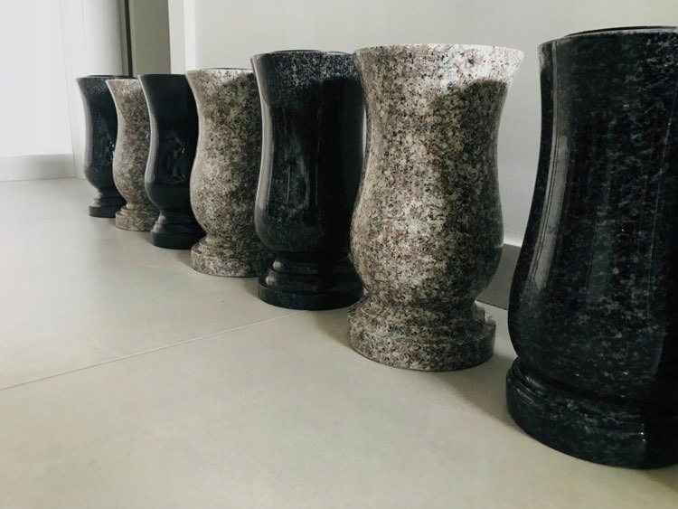 Wazon granit Tulipan Szwed, Impala, Brąz Królewski Marka inny