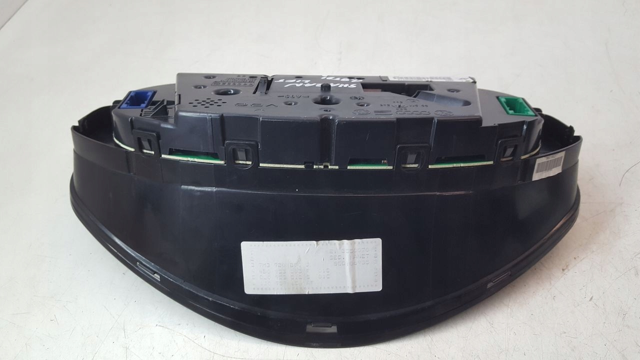 dials VW Sharan and LIFT
