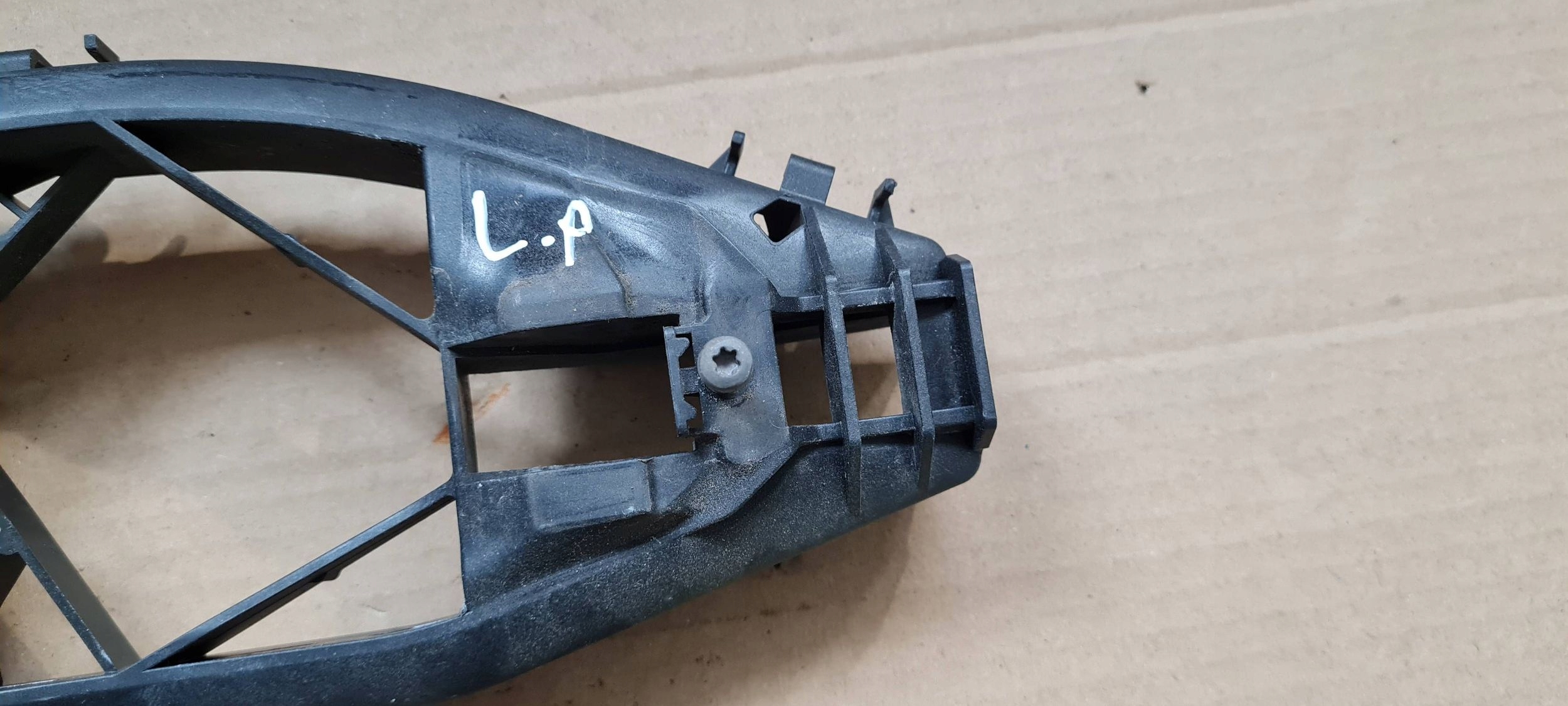 A6 C8 4K handle left left front front support UK LZ7S 4M8837205B