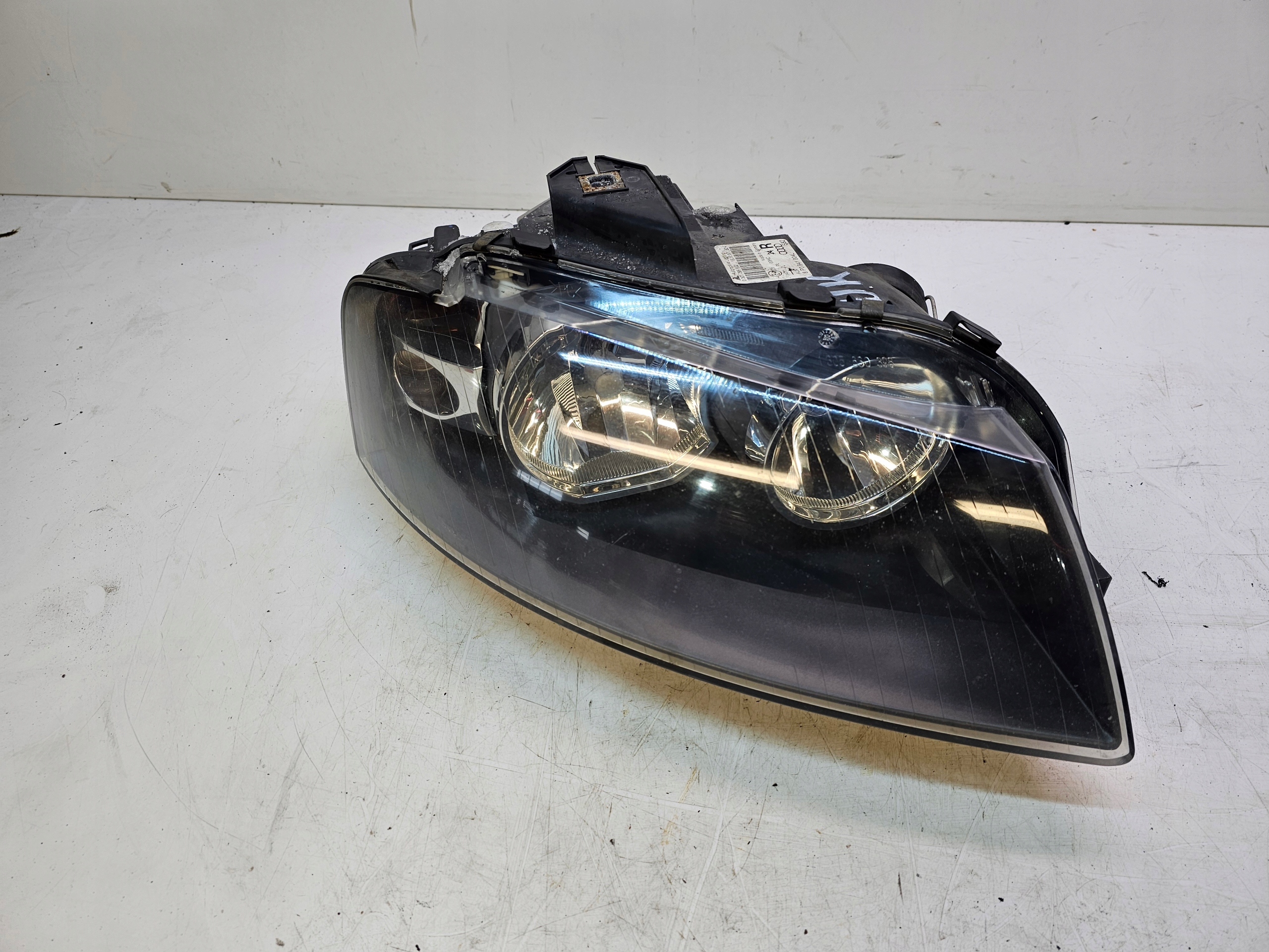 REFLEKTOR right AUDI A3 8P LIFT 8P0941004L UK