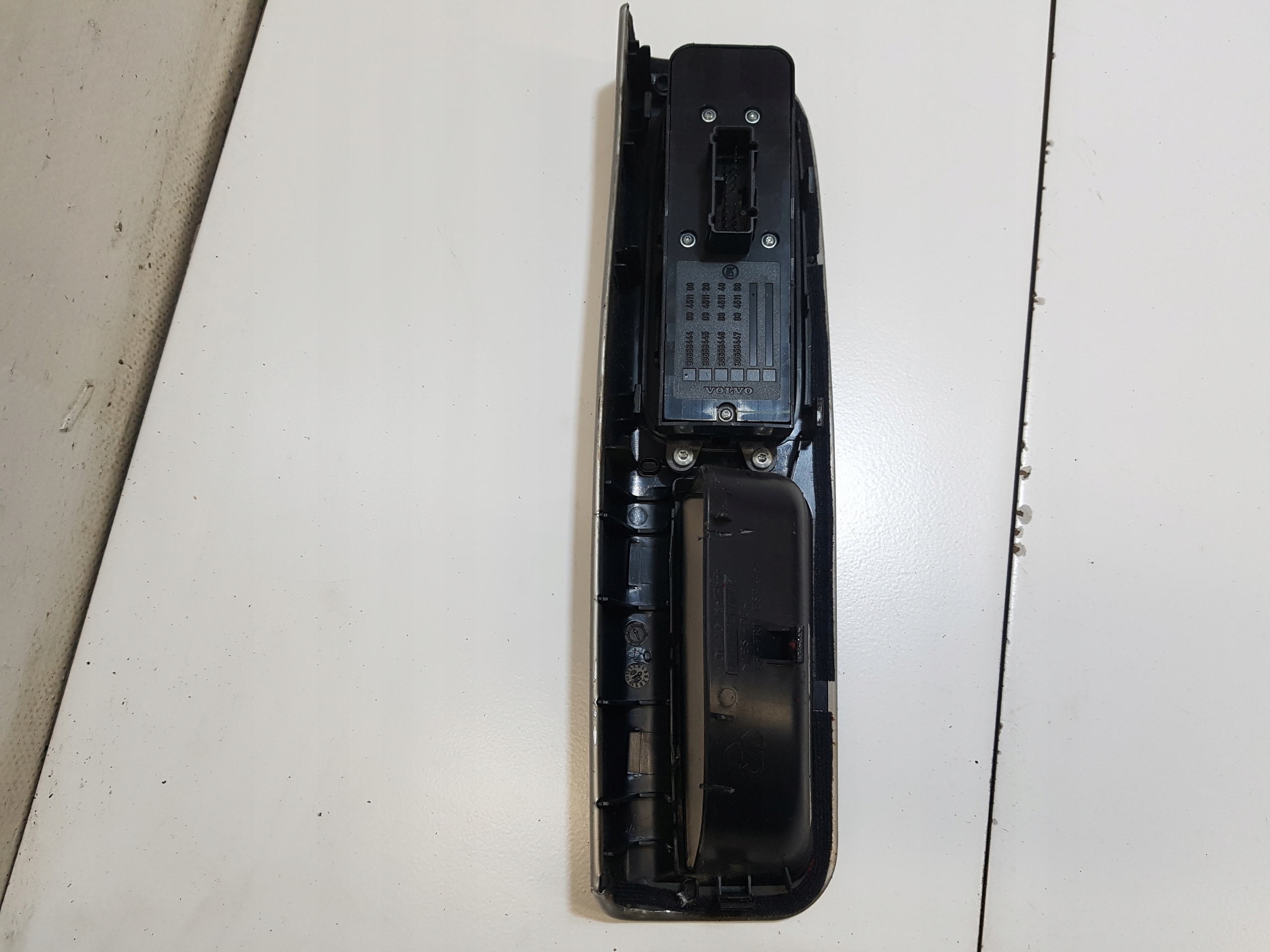 control panel of the window driver´s VOLVO V50 30658444 8679666