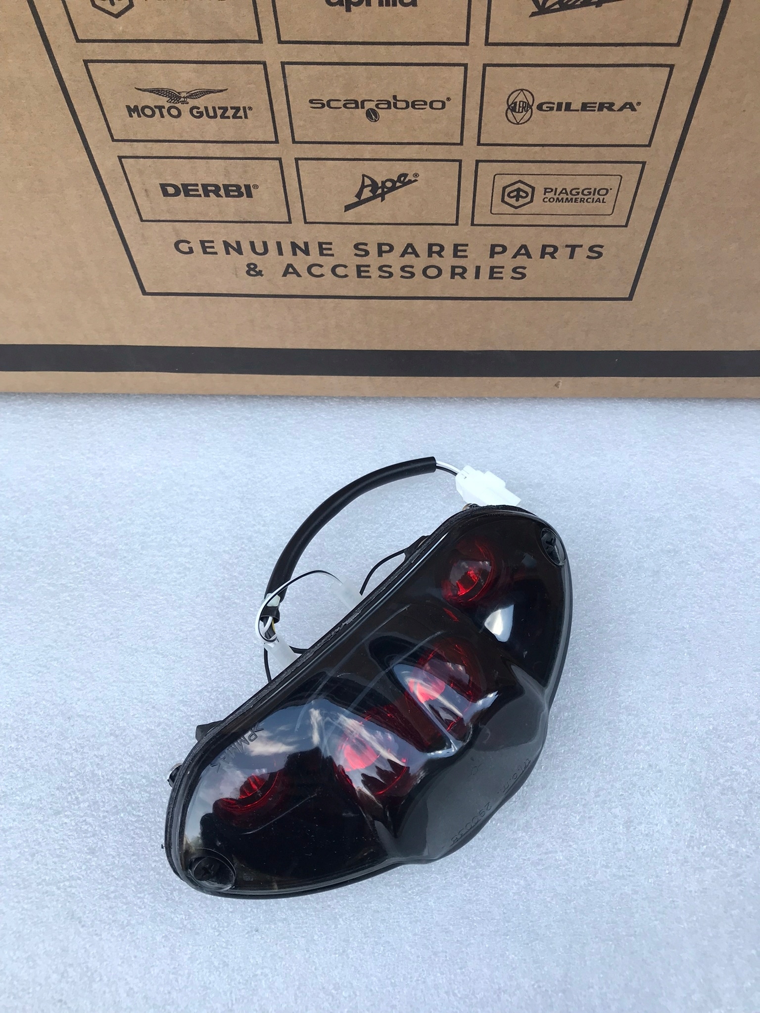 Gilera Runner 125 50 zadná lampa Nová Originál 10-17