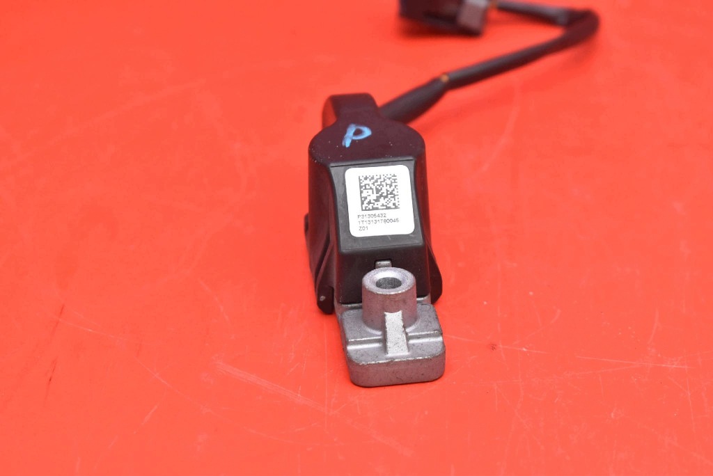 impact sensor P31305432 VOLVO V40 2 II 12-16