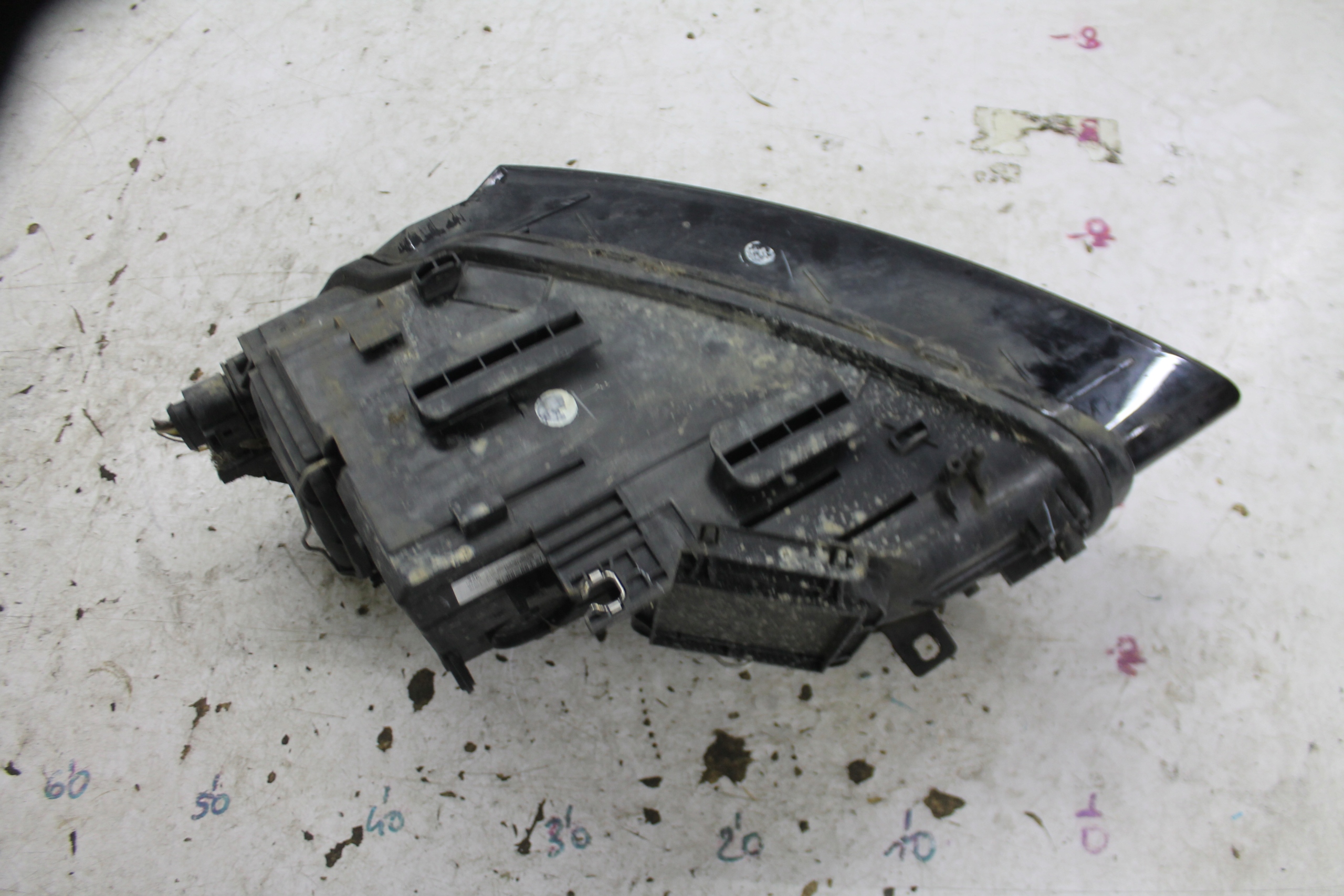 light right front right PRZENIA AUDI Q5 8R 08-12 UK