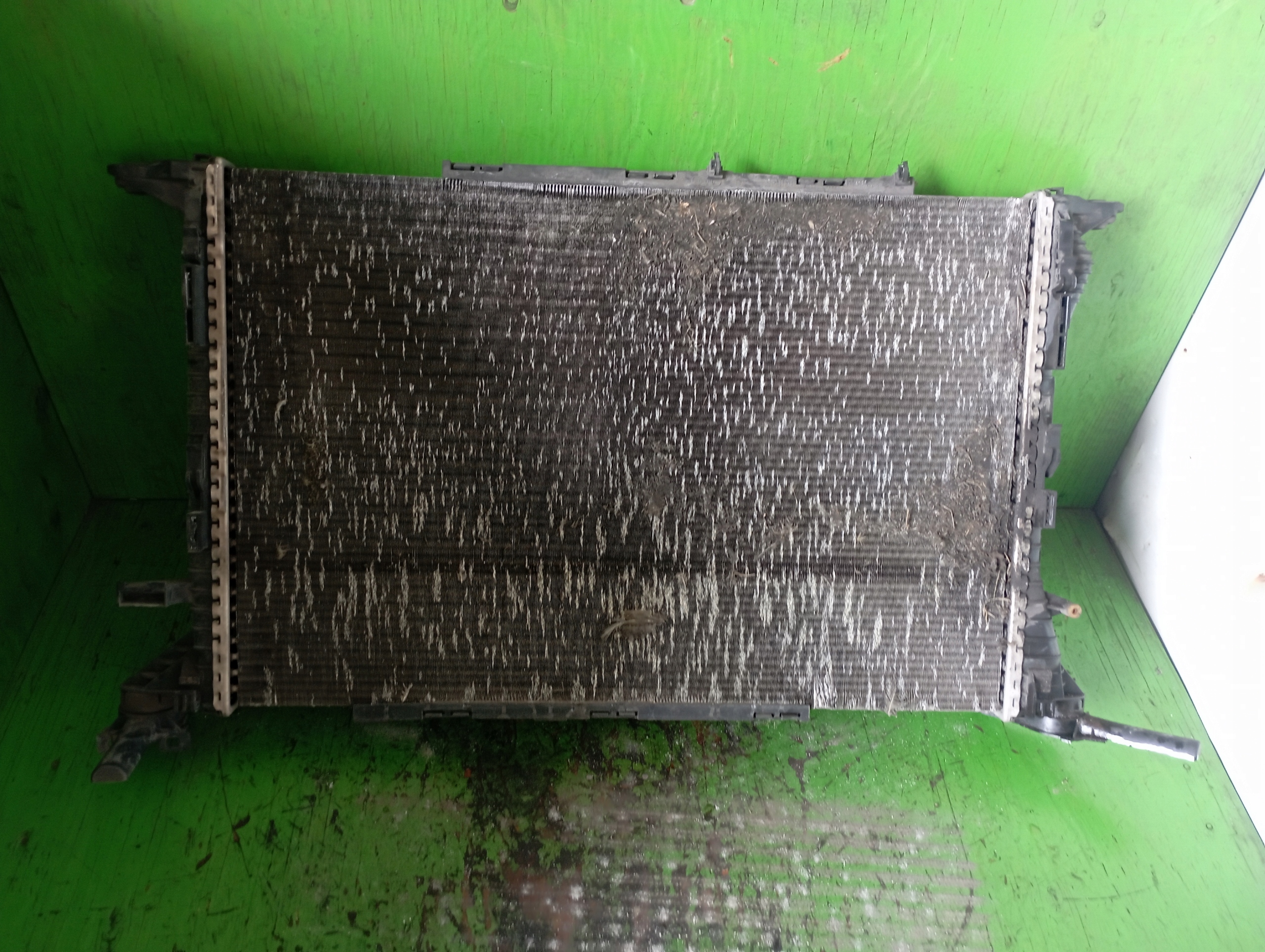 CHŁODNICA WODY AUDI A4 B8