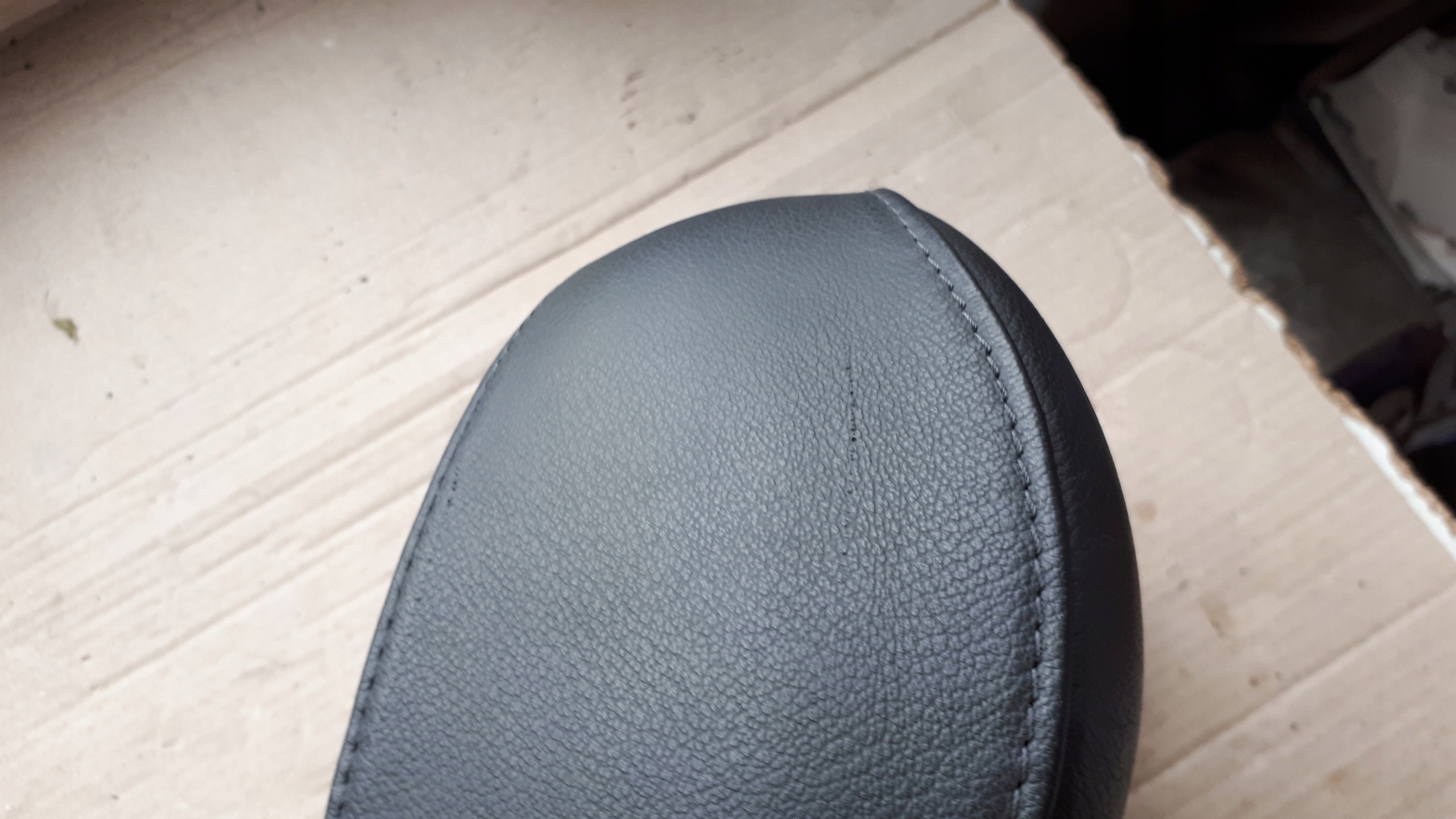 A5 8T rest seat front left leather black
