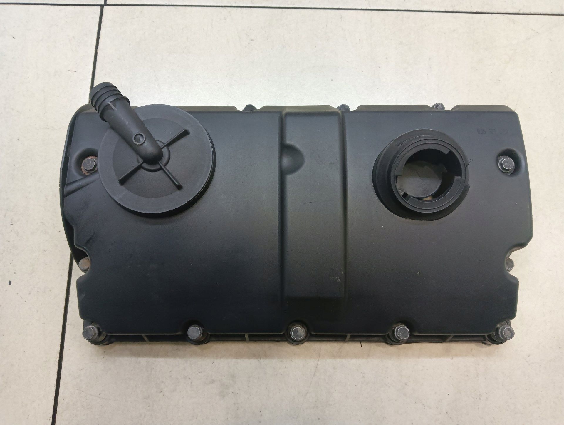 kryt ventilů GOLF IV AUY 1.9 TDI 038103475Q